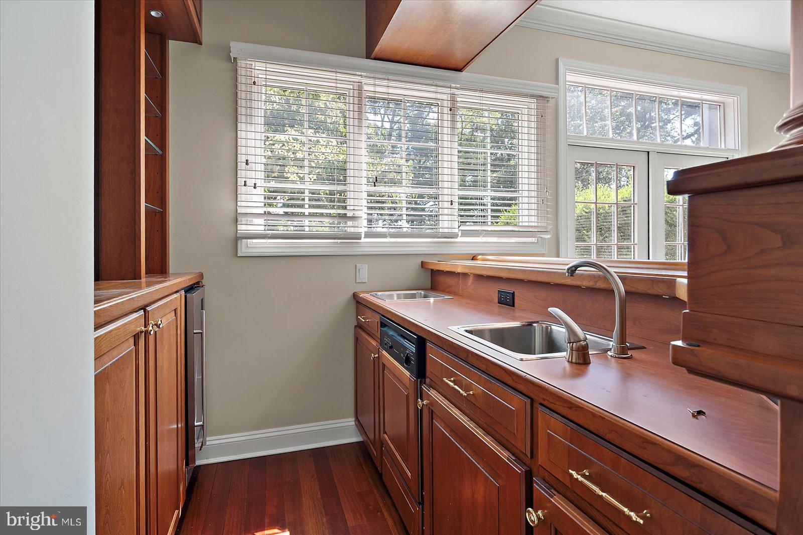 CHERRY HILL CM - Residential