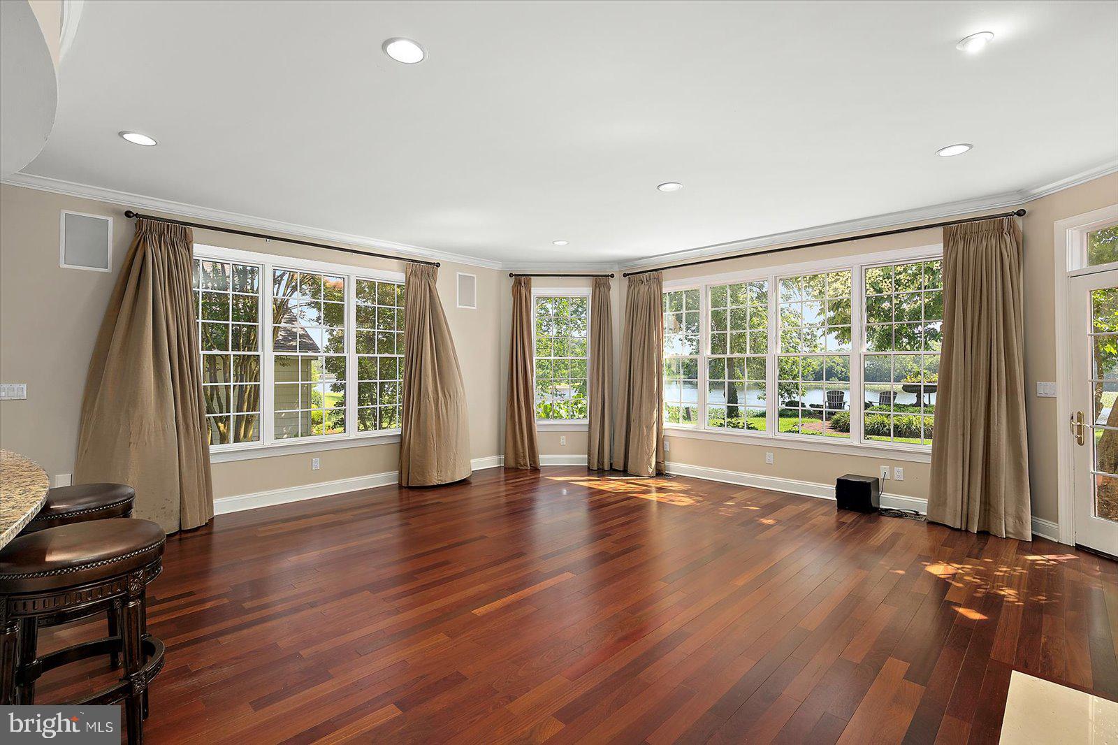 CHERRY HILL CM - Residential