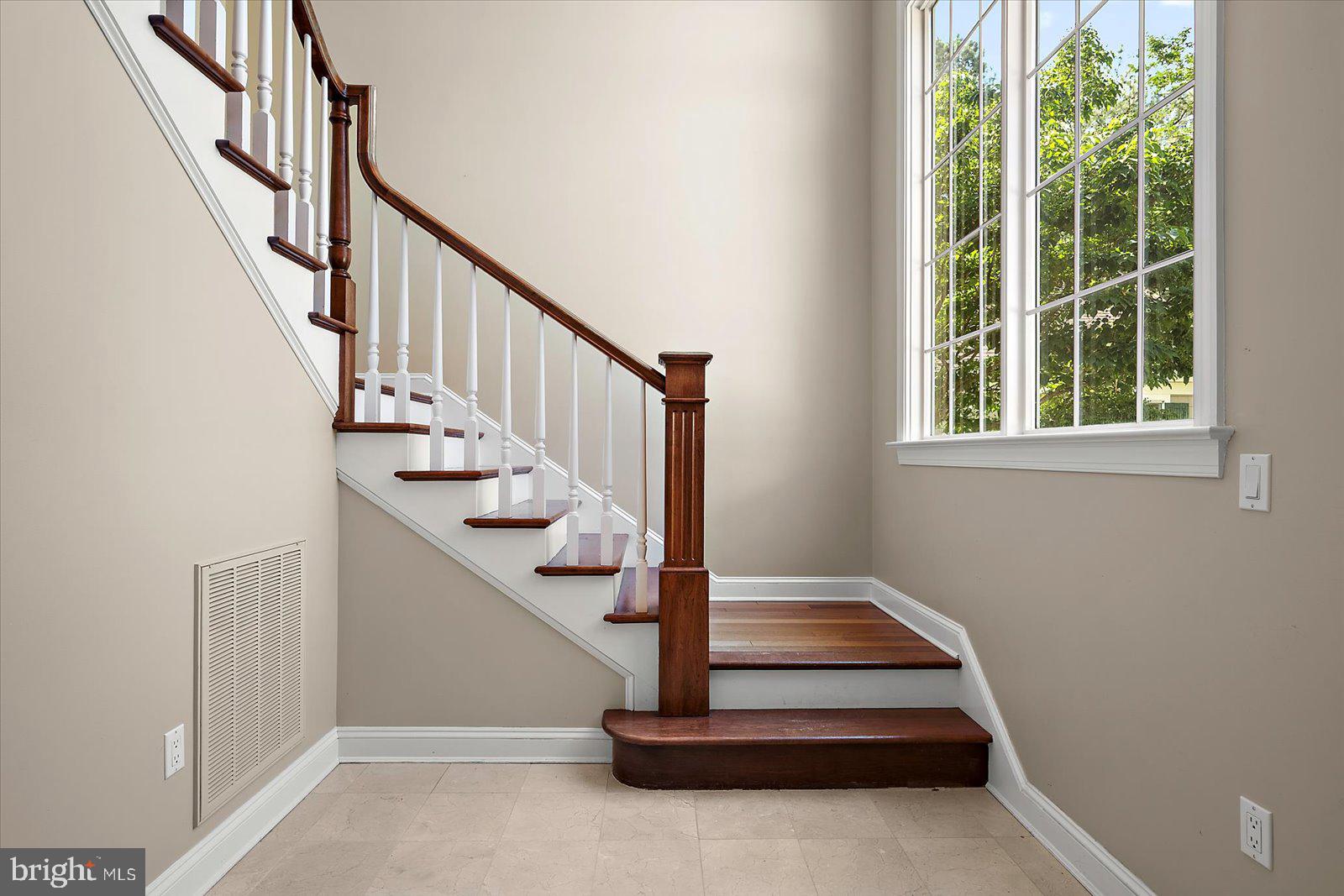 CHERRY HILL CM - Residential