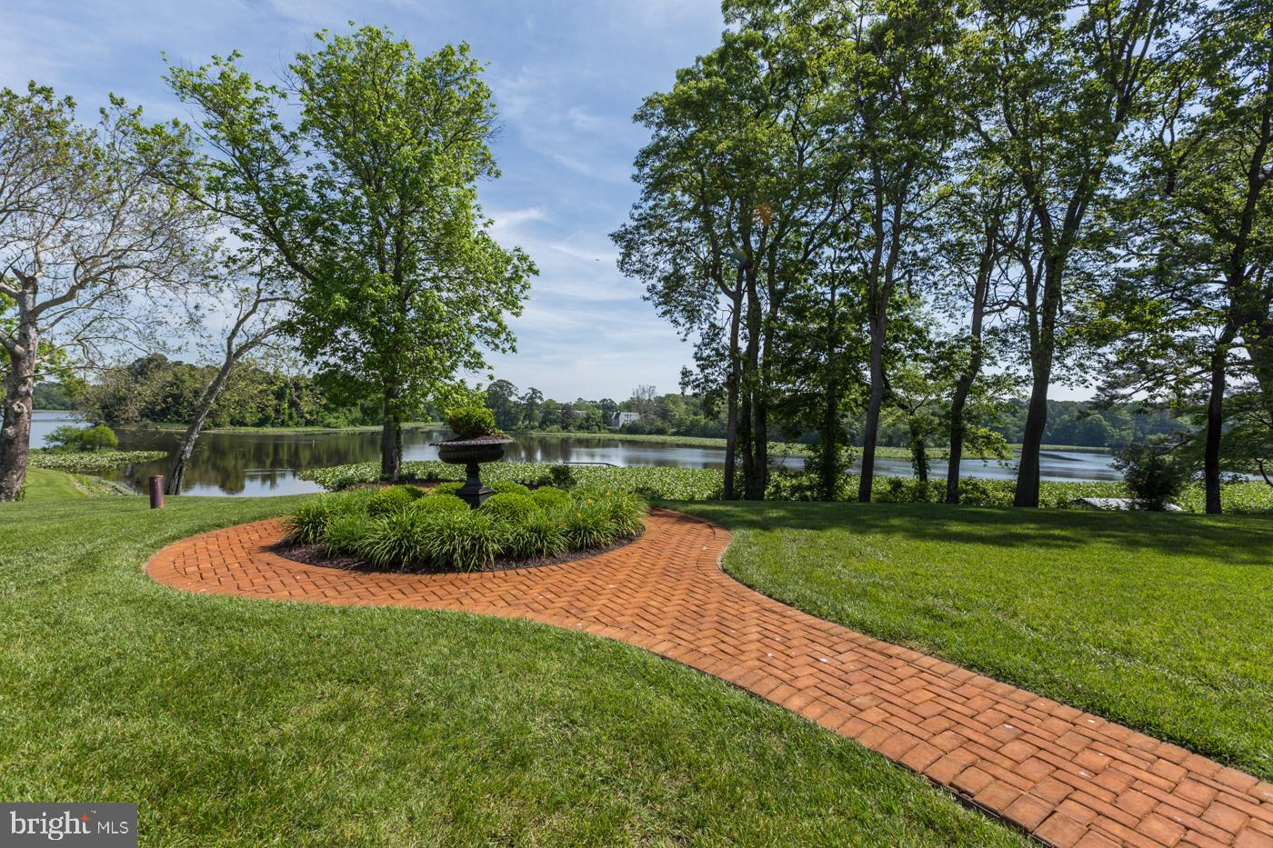 5464 CHERRY HILL LANE