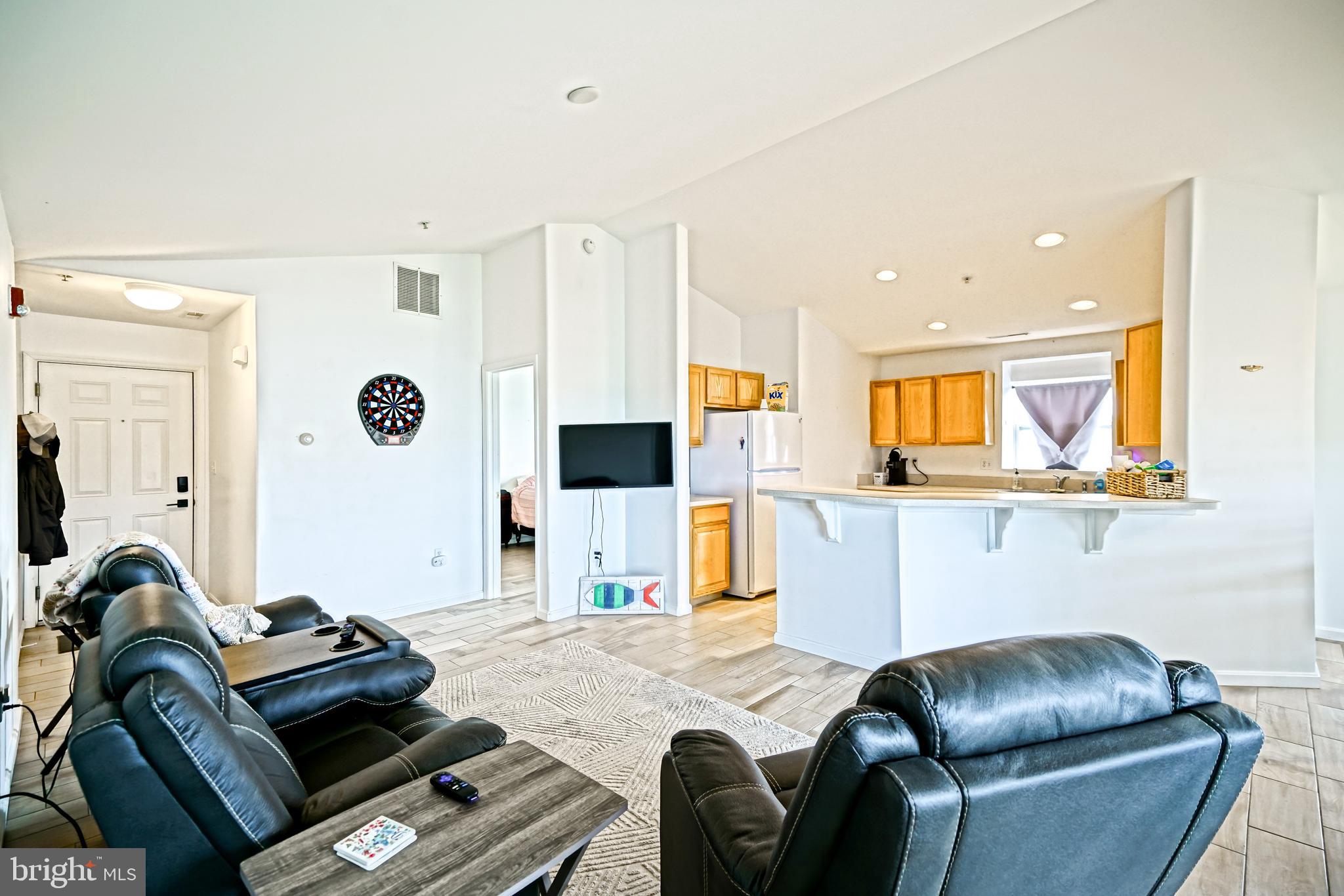 HEARTHSTONE MANOR - Residential
