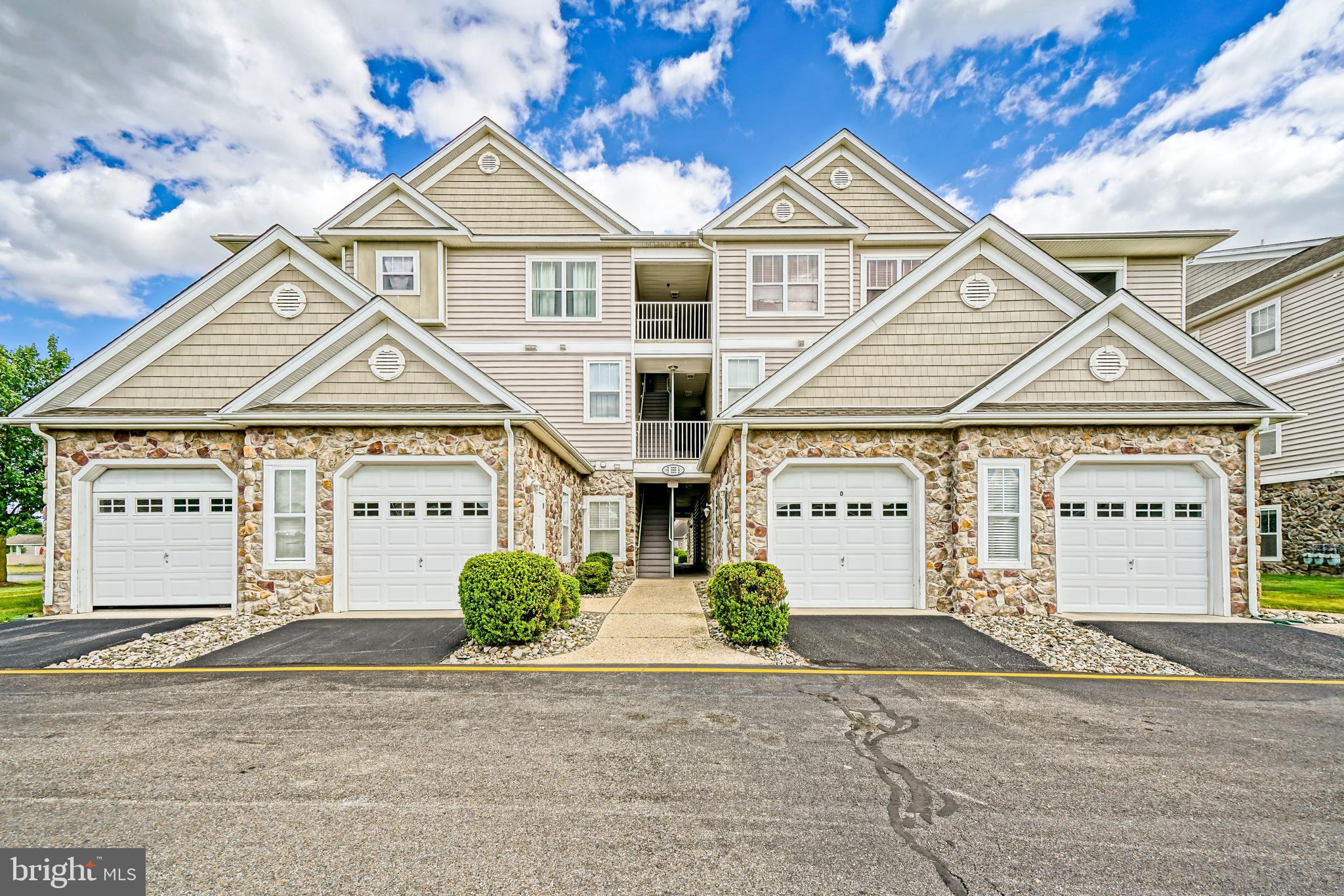 HEARTHSTONE MANOR - Residential