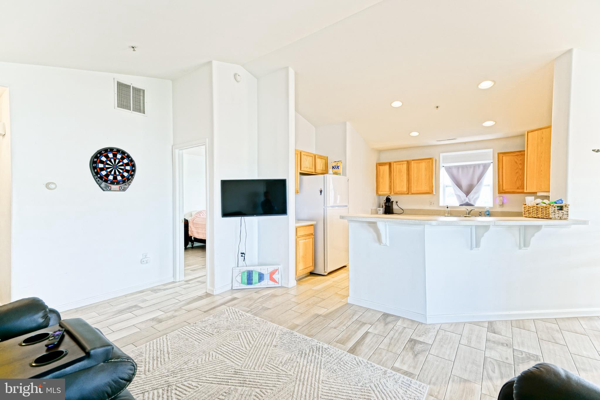 HEARTHSTONE MANOR - Residential