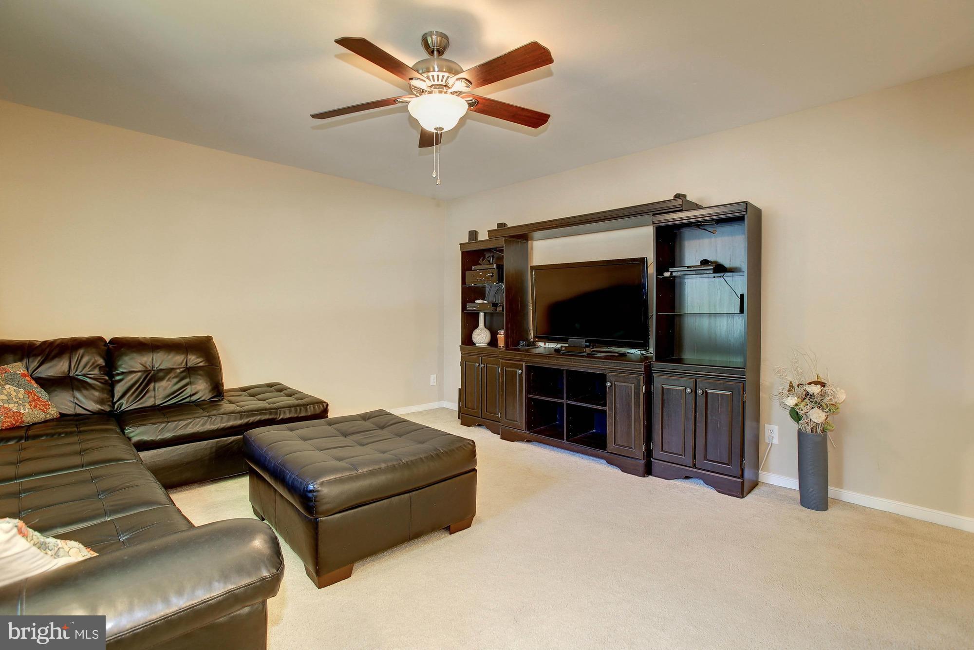 VISTA WOODS - Residential