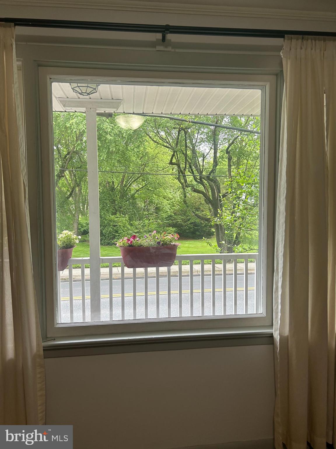 FUNKSTOWN - Residential