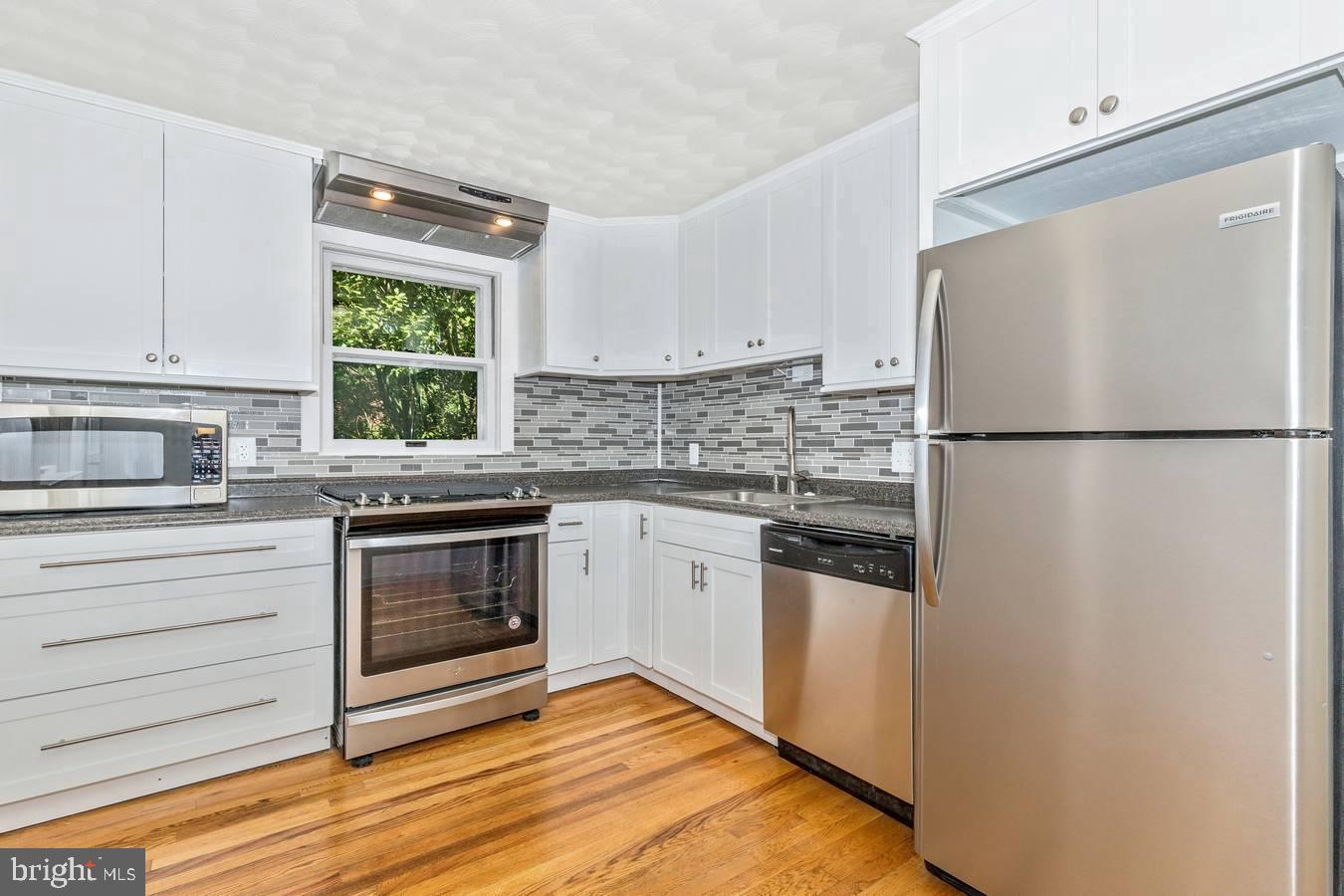 FUNKSTOWN - Residential