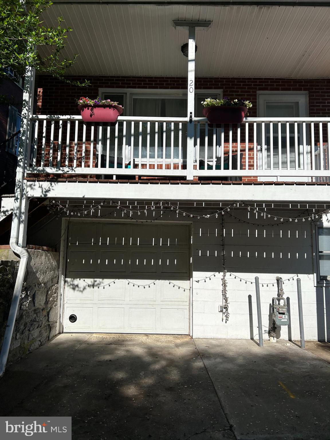 FUNKSTOWN - Residential