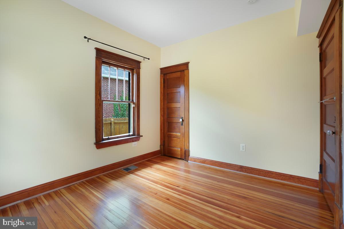 TAKOMA PARK - Residential