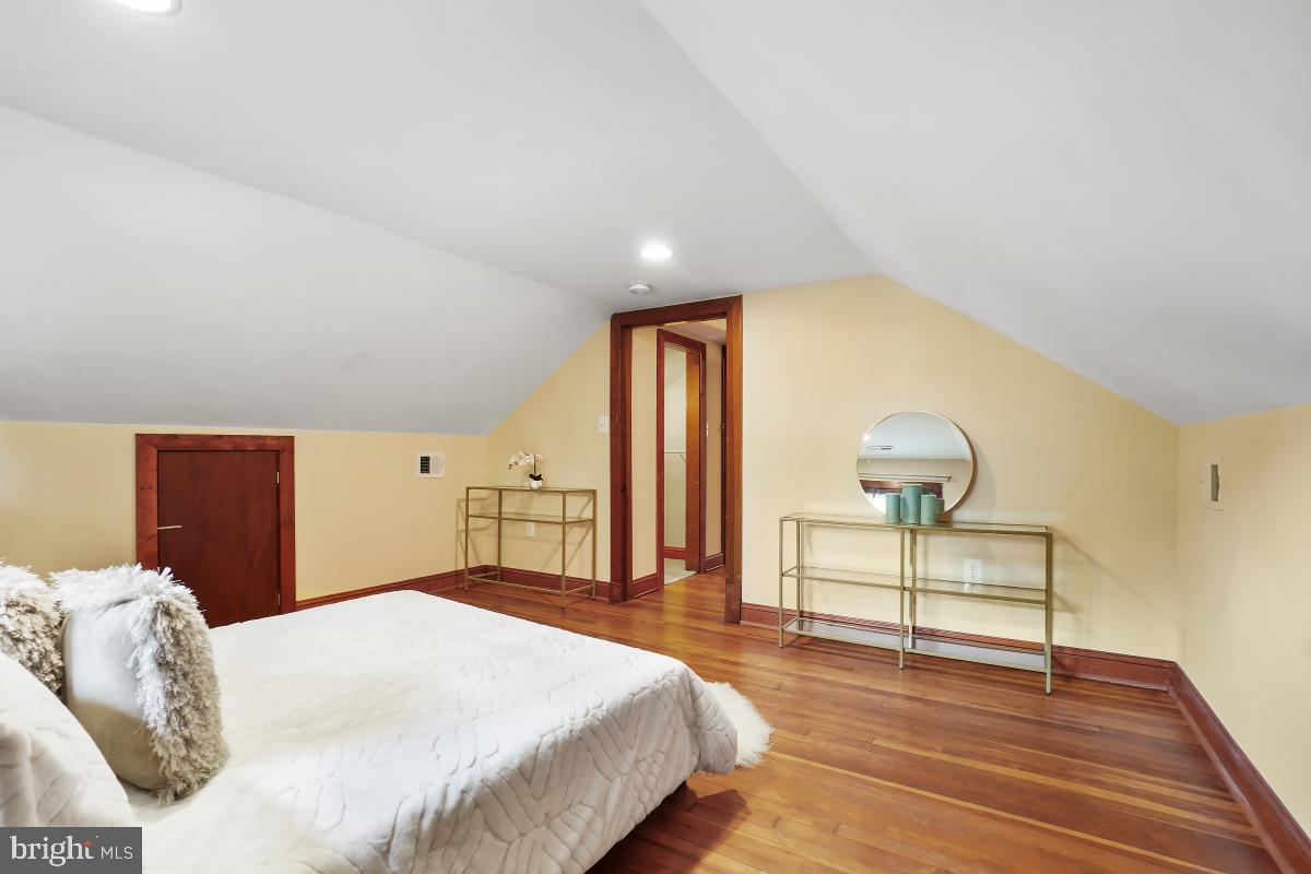 TAKOMA PARK - Residential