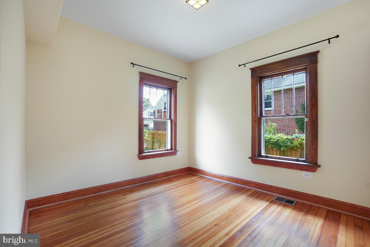 TAKOMA PARK - Residential