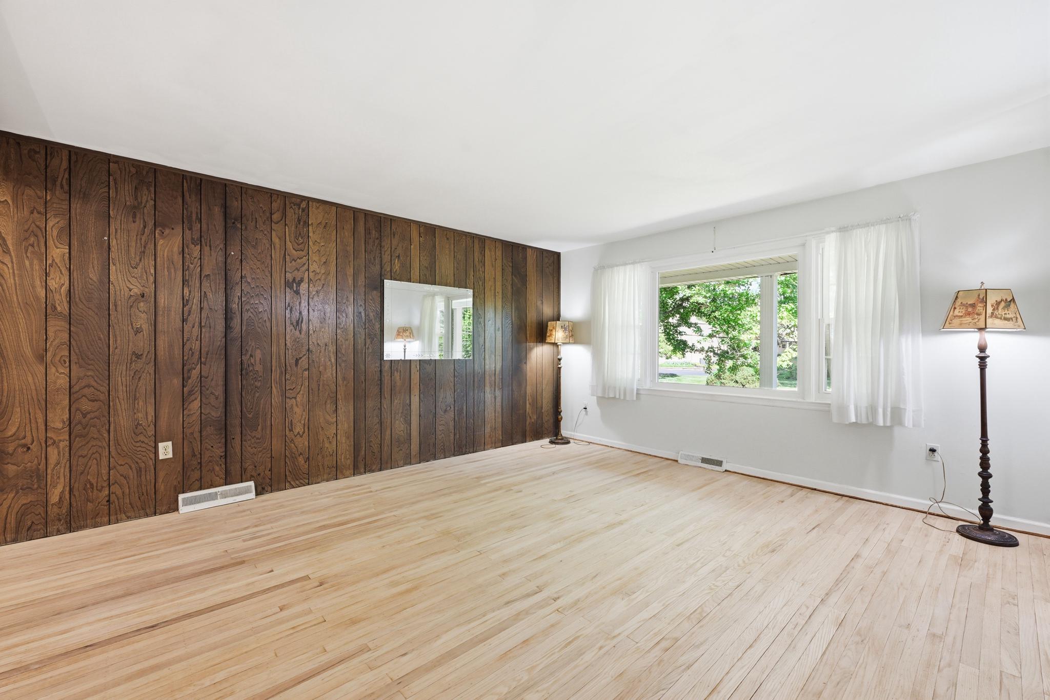 ROSEMORE ESTS - Residential