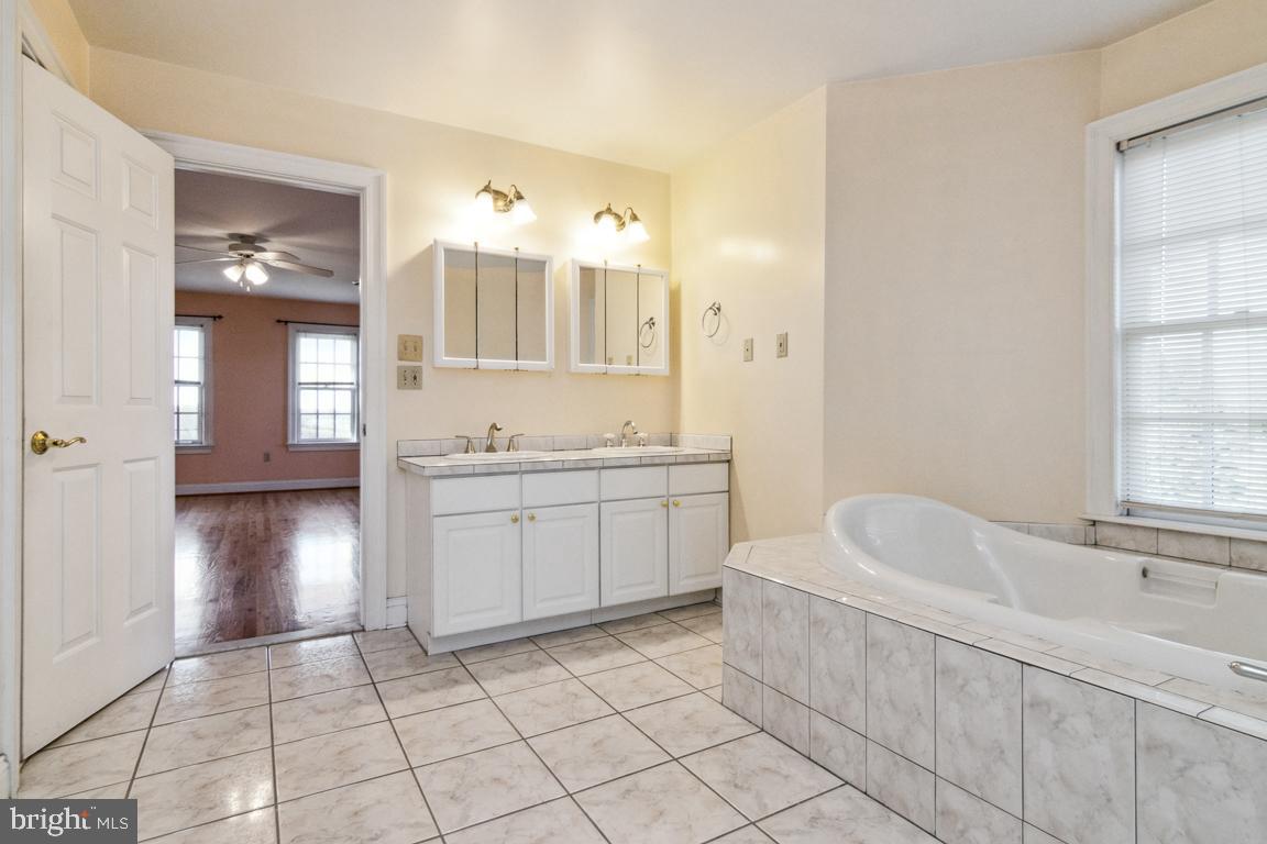 HOPEWELL TWP - Residential
