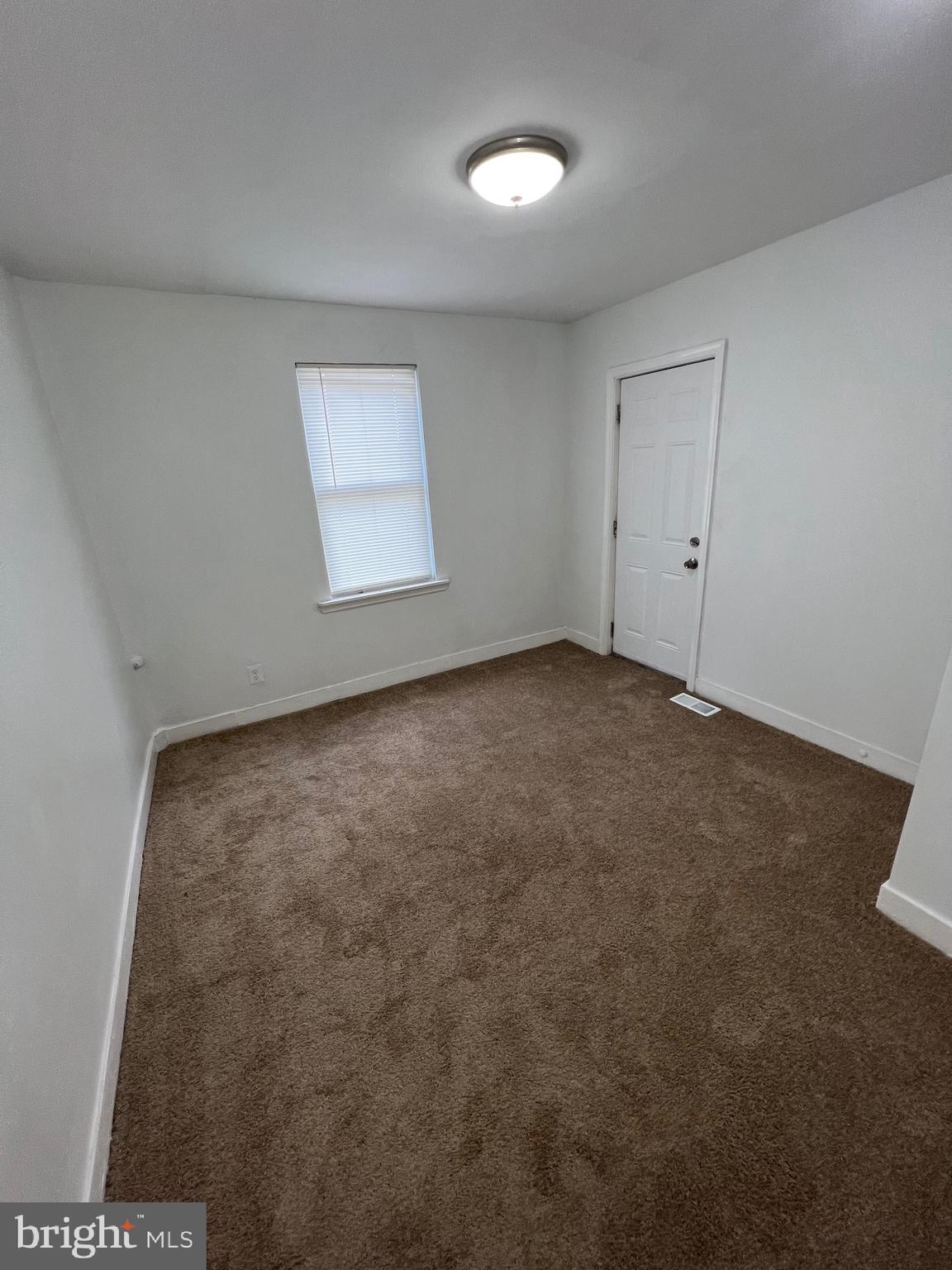 SAINT JOSEPHS - Residential Lease