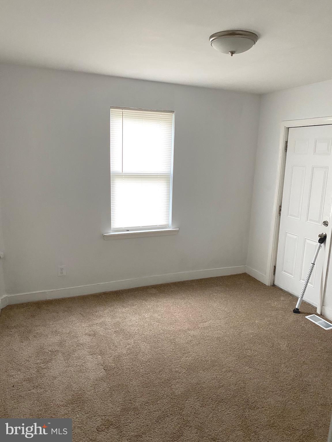 SAINT JOSEPHS - Residential Lease