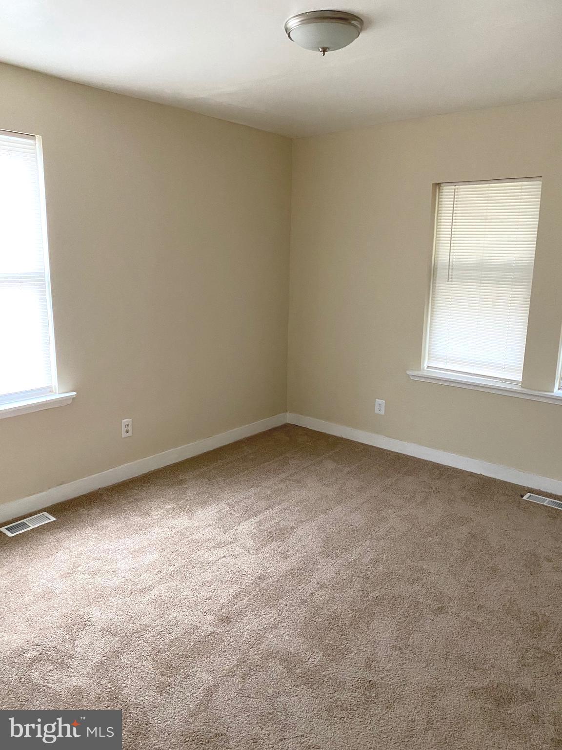 SAINT JOSEPHS - Residential Lease