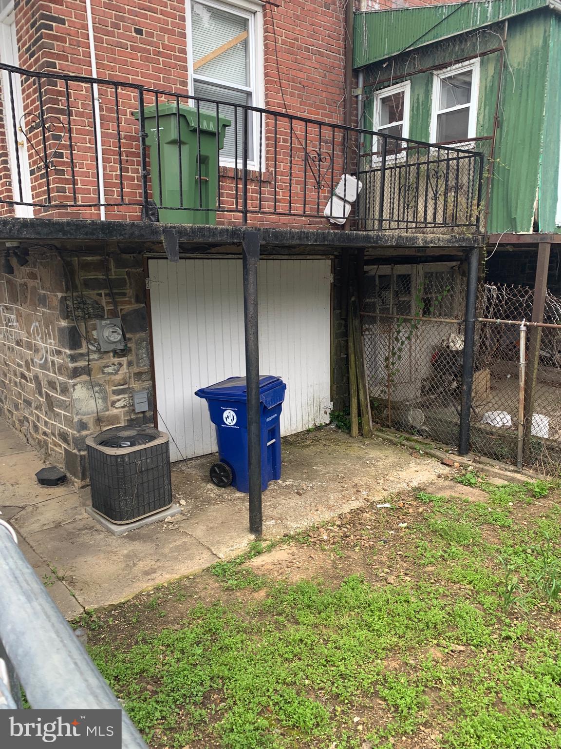 SAINT JOSEPHS - Residential Lease