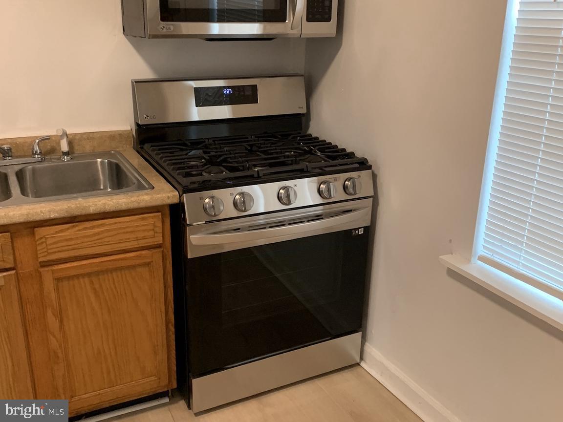 SAINT JOSEPHS - Residential Lease