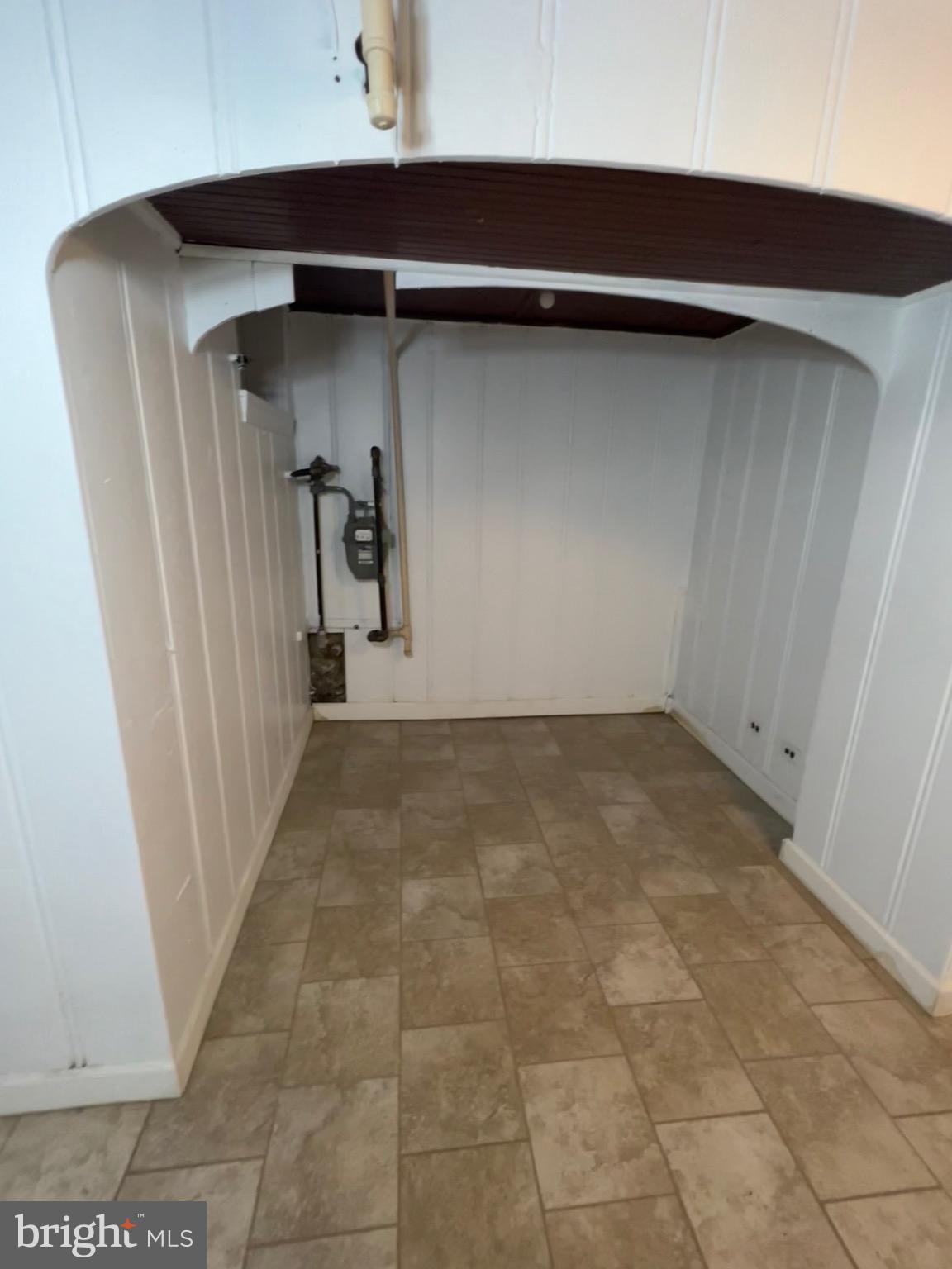 SAINT JOSEPHS - Residential Lease