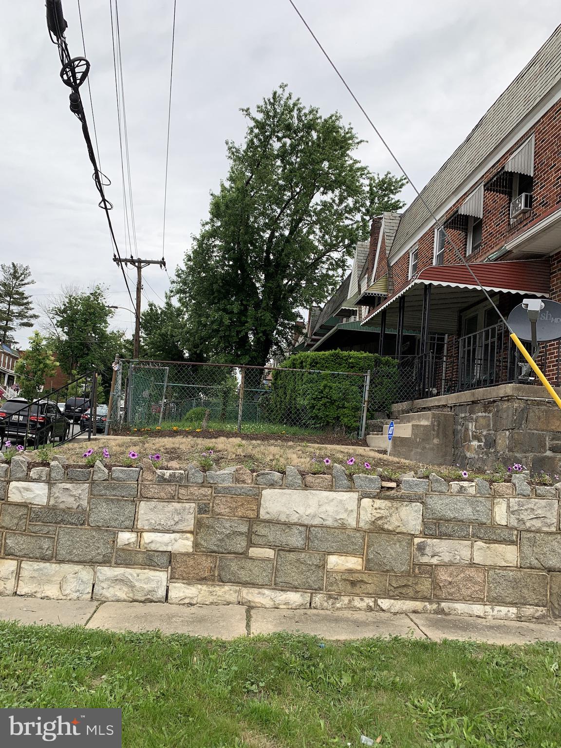 SAINT JOSEPHS - Residential Lease