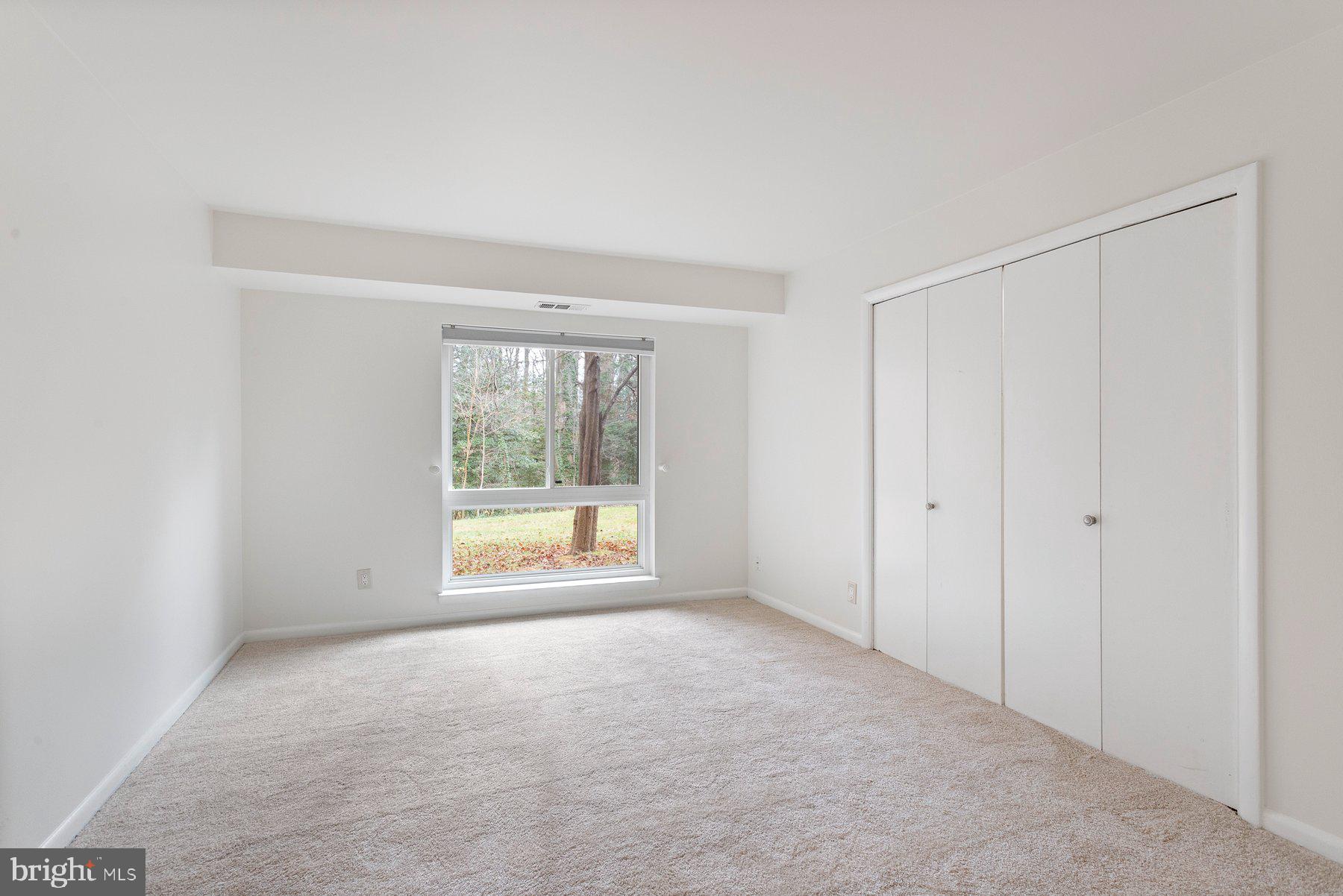 VANTAGE HILL - Residential