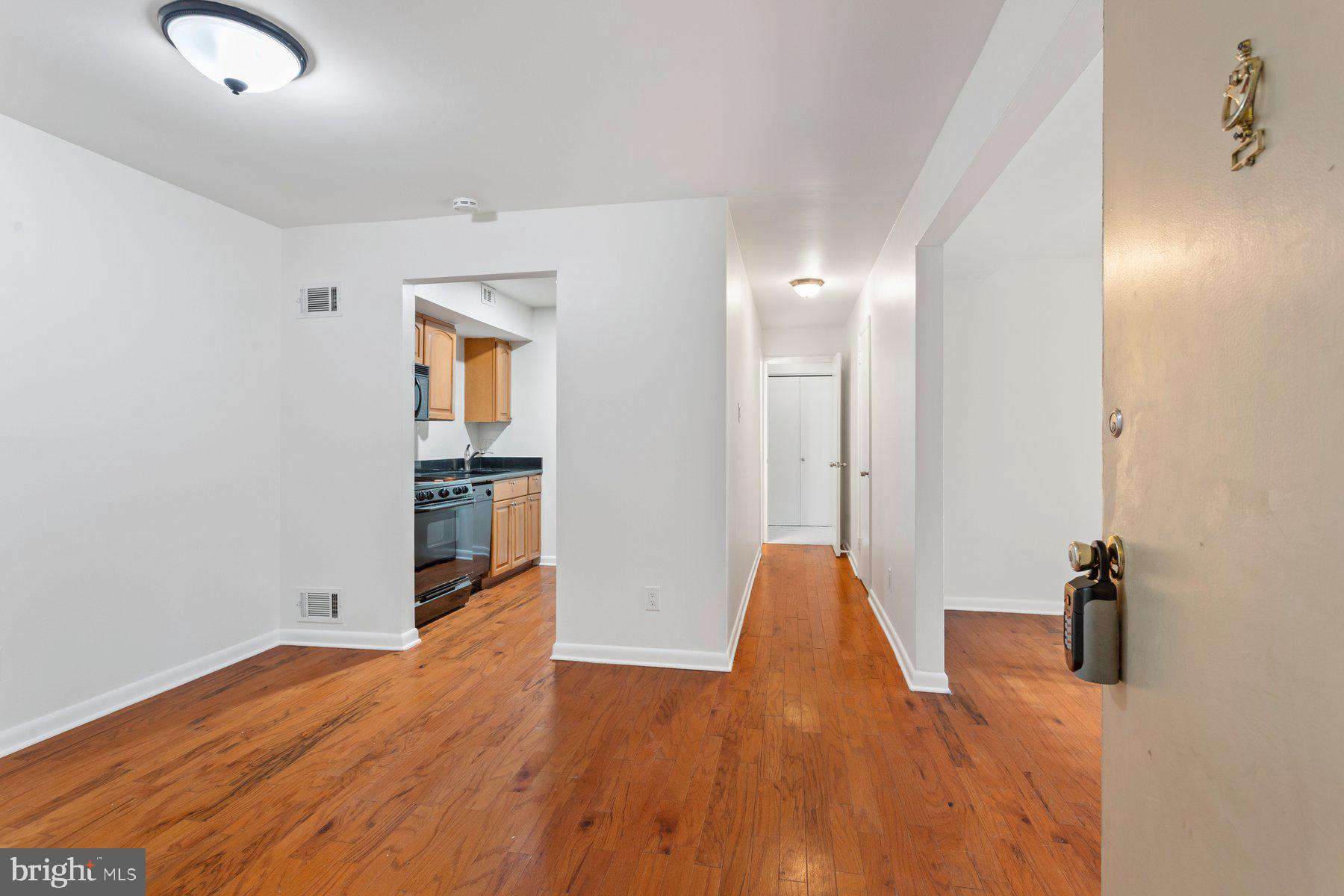 VANTAGE HILL - Residential