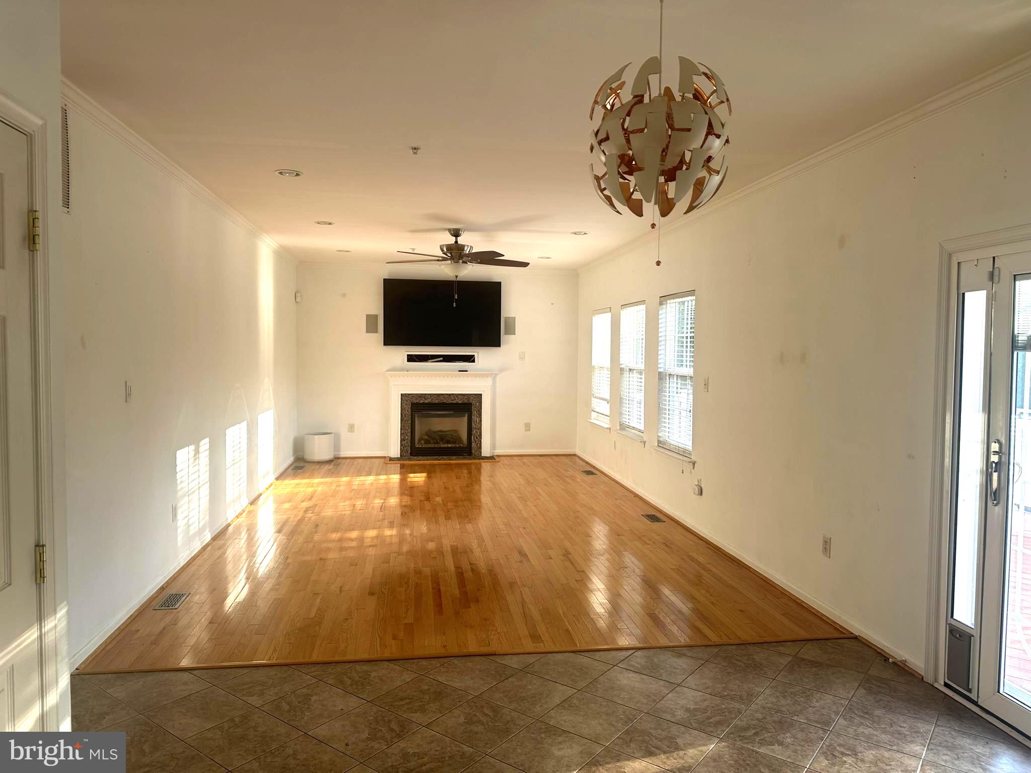 1401 WINDJAMMER COURT