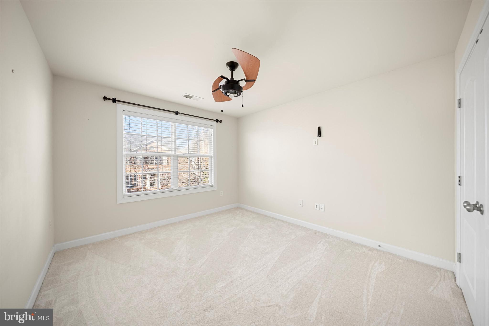 PORT POTOMAC - Residential Lease