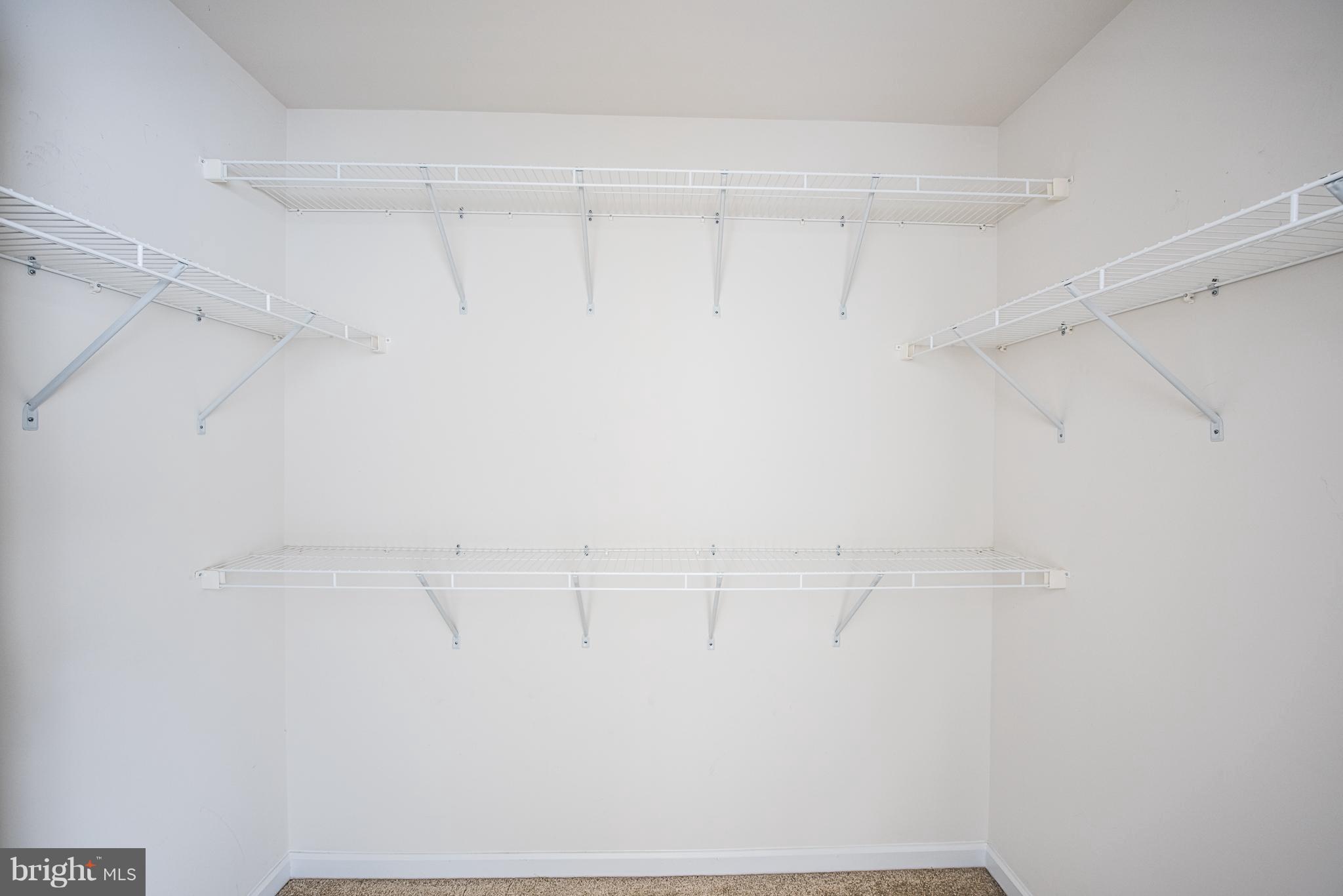 LOUDOUN VALLEY ESTATES 2 - Residential