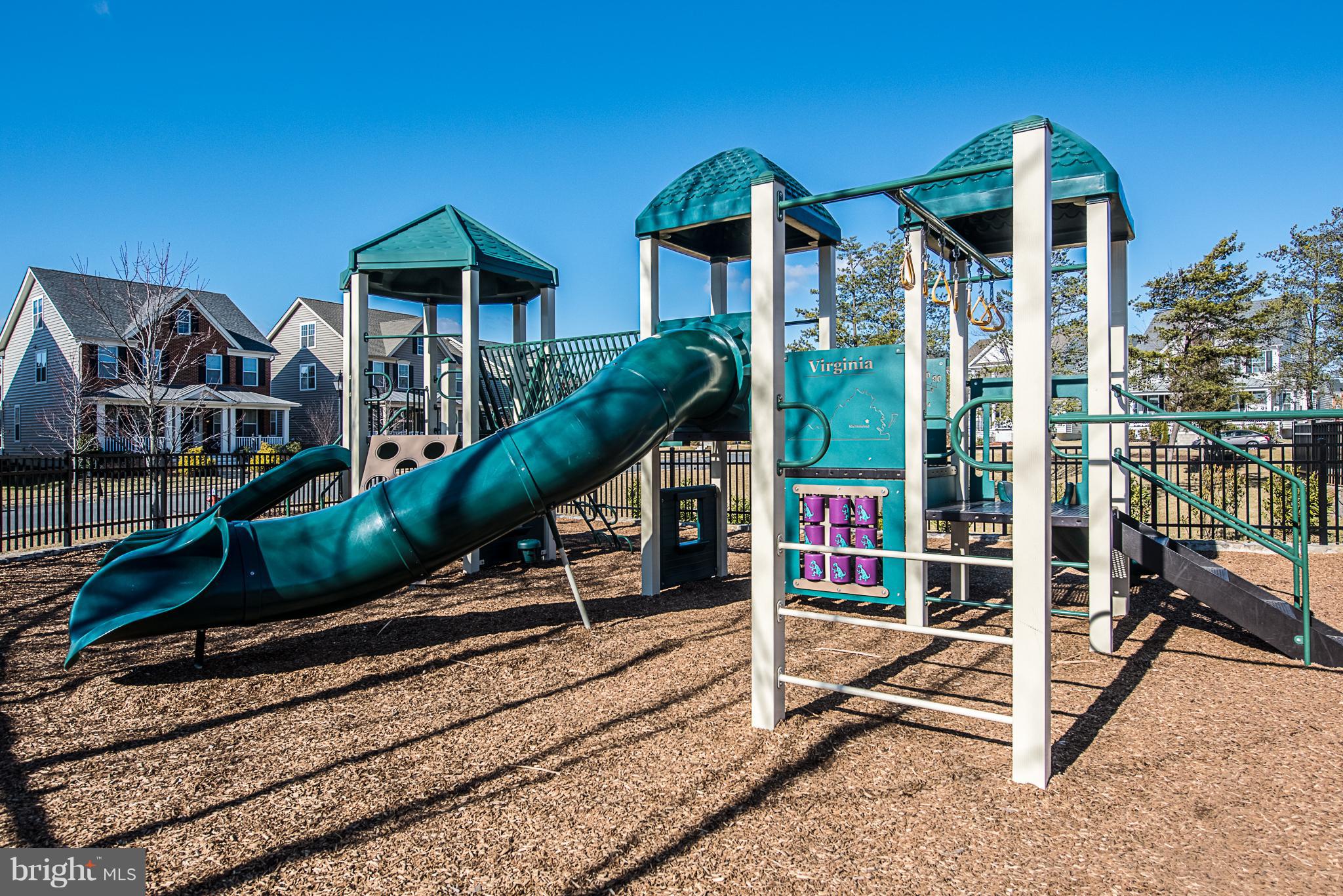 LOUDOUN VALLEY ESTATES 2 - Residential