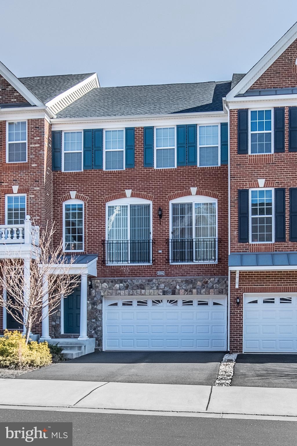LOUDOUN VALLEY ESTATES 2 - Residential