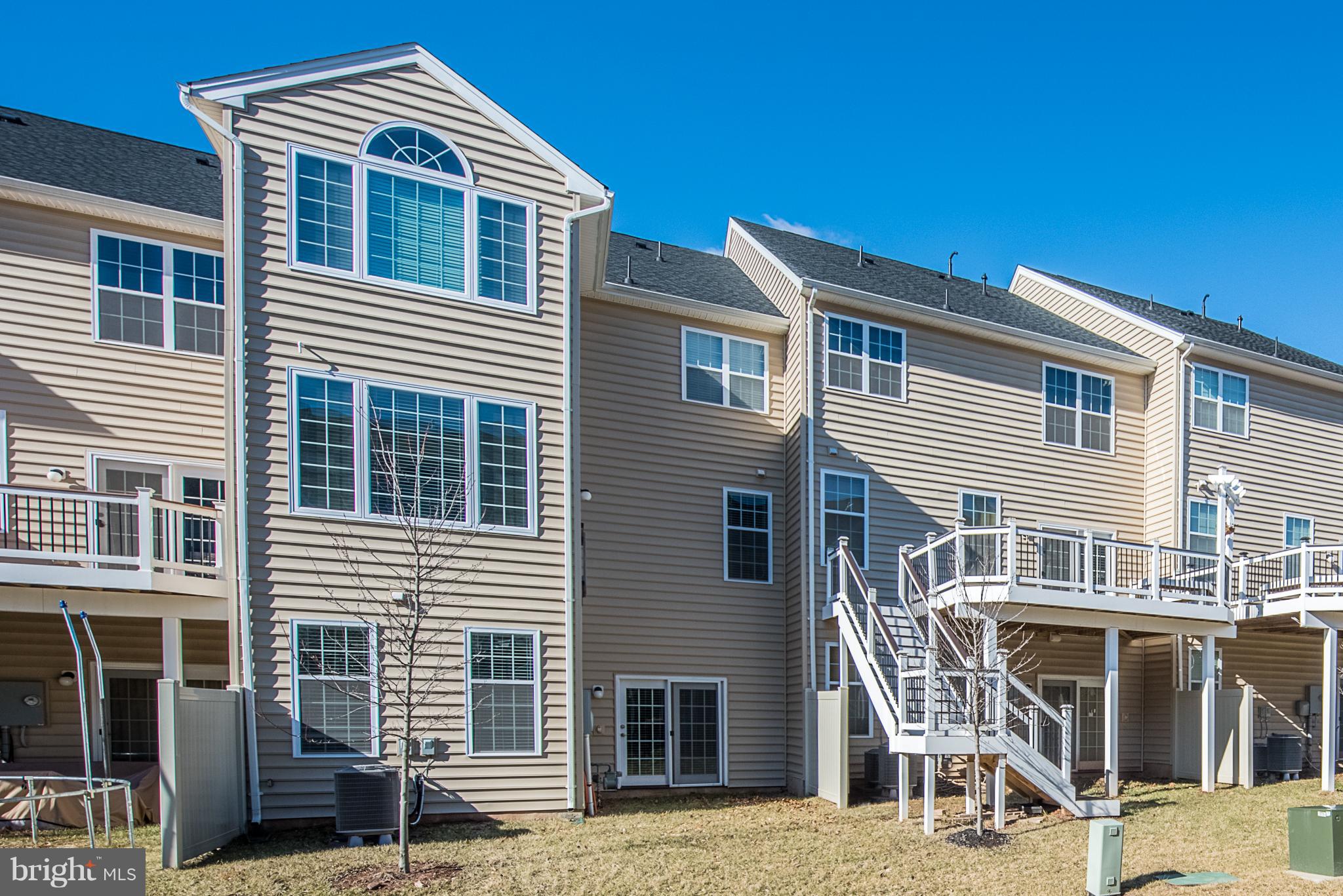 LOUDOUN VALLEY ESTATES 2 - Residential