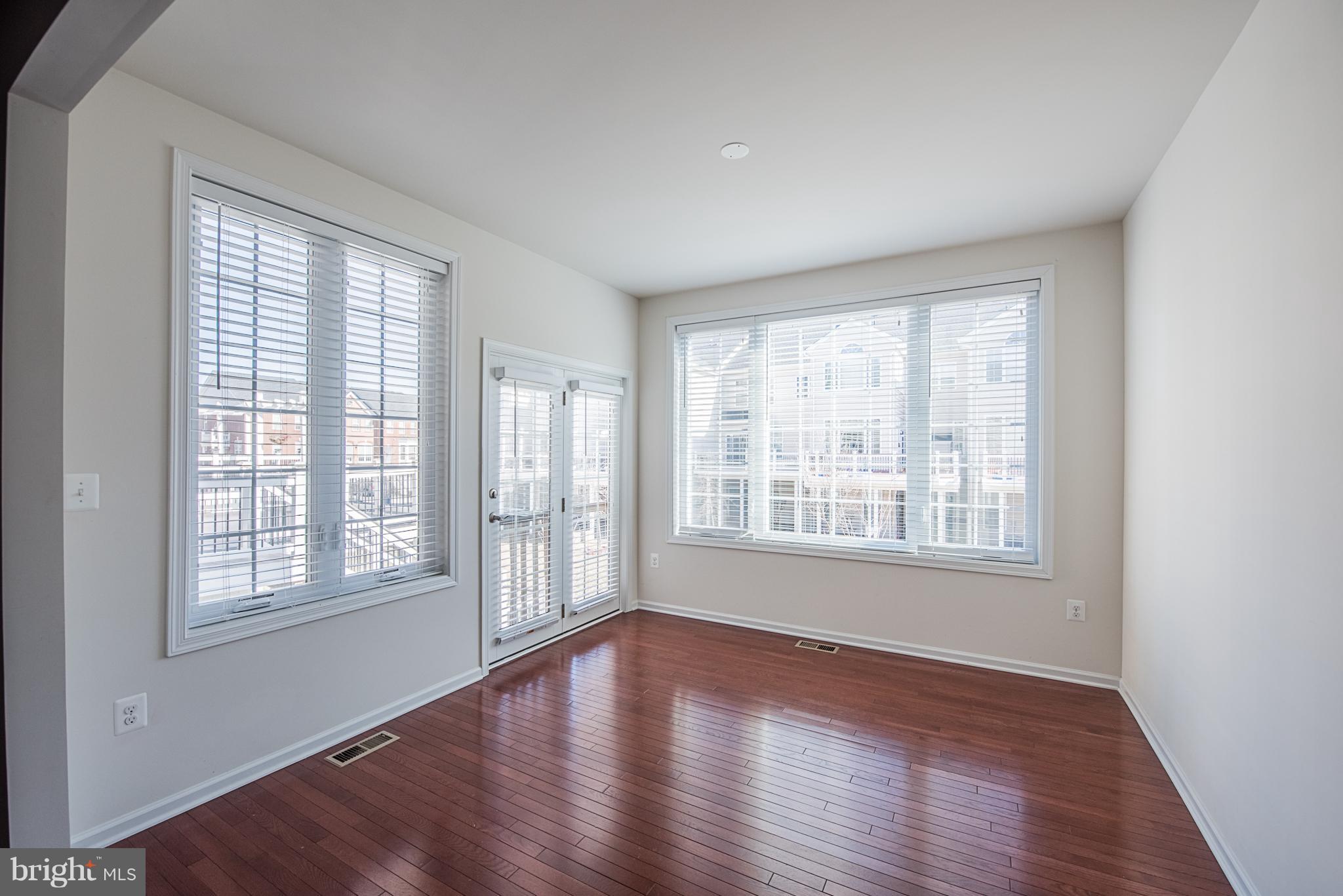 LOUDOUN VALLEY ESTATES 2 - Residential