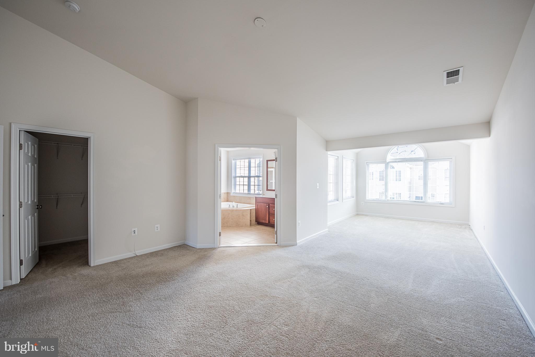 LOUDOUN VALLEY ESTATES 2 - Residential