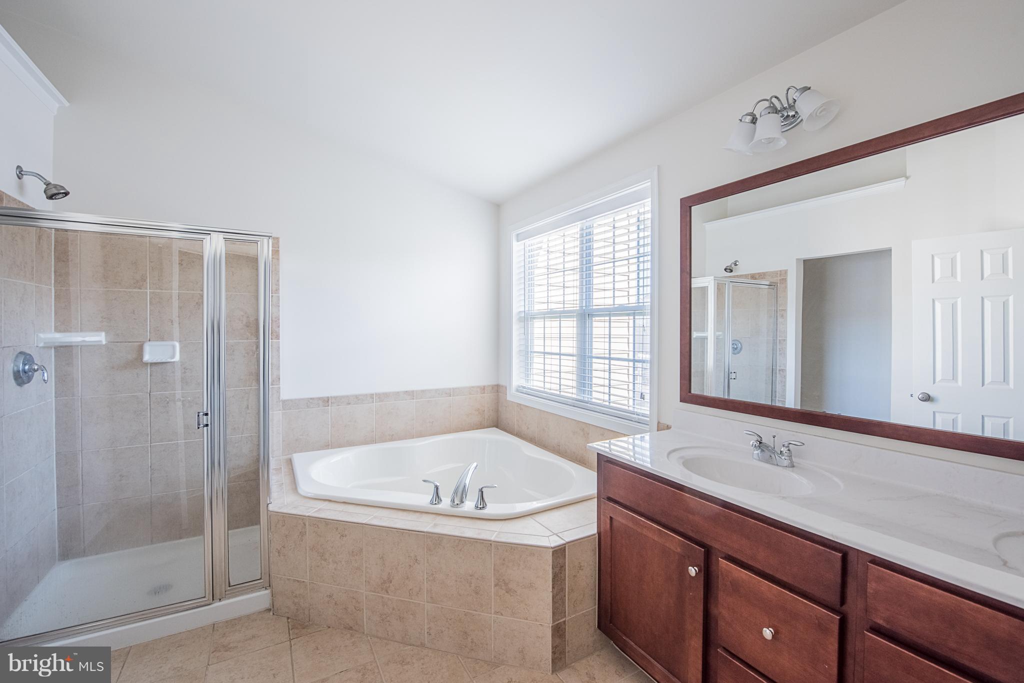 LOUDOUN VALLEY ESTATES 2 - Residential