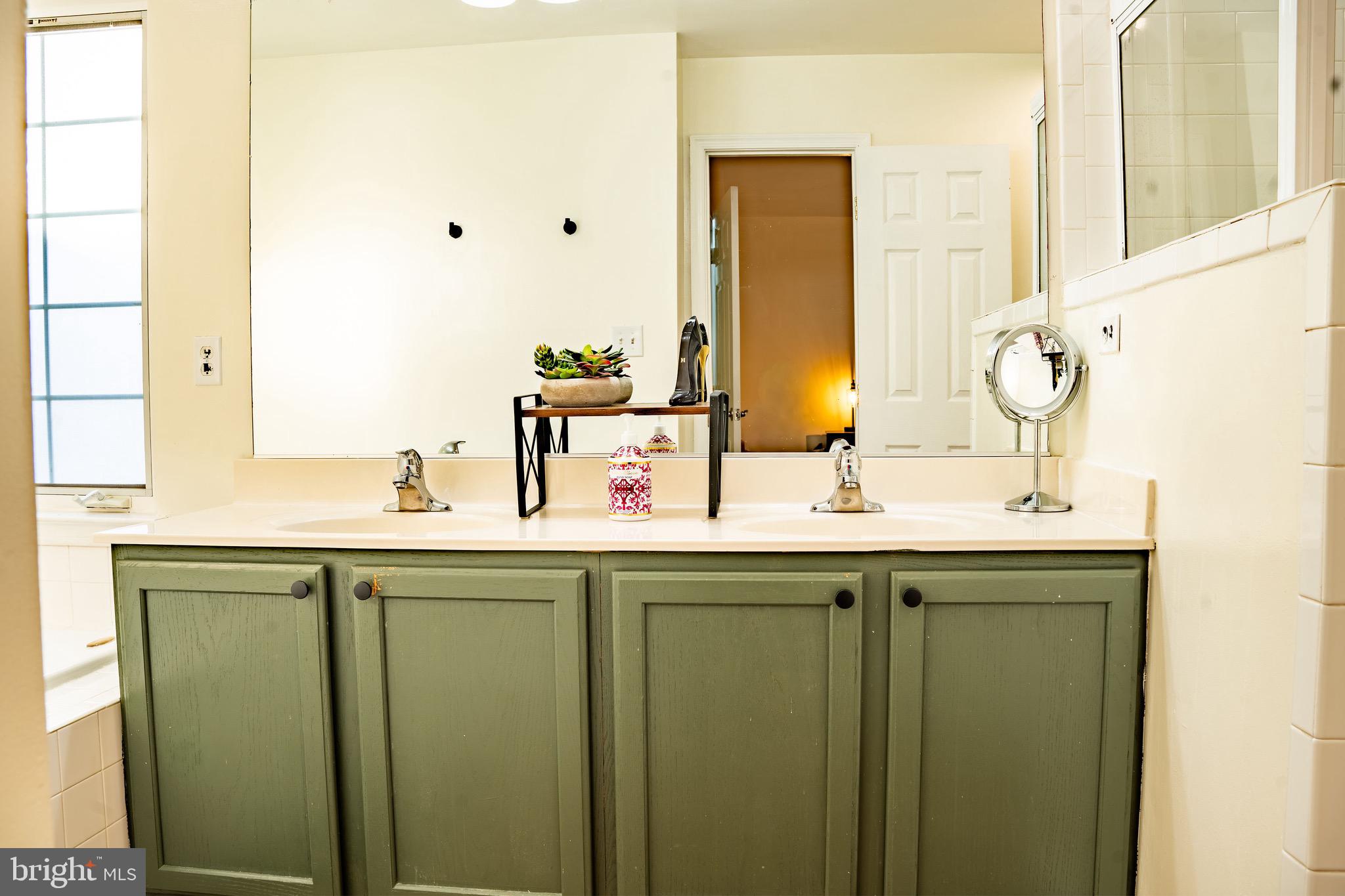 WILLOW CREEK-PLAT 1> - Residential