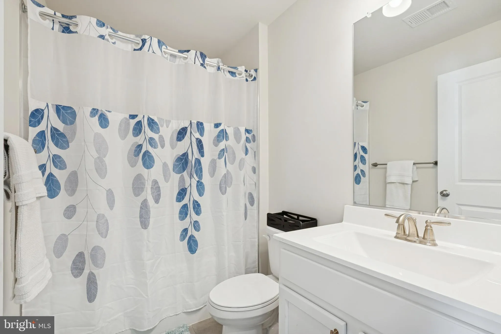 Mount Laurel, New Jersey 08054, United States, 3 Bedrooms Bedrooms, ,4 BathroomsBathrooms,Residential,Active,256181