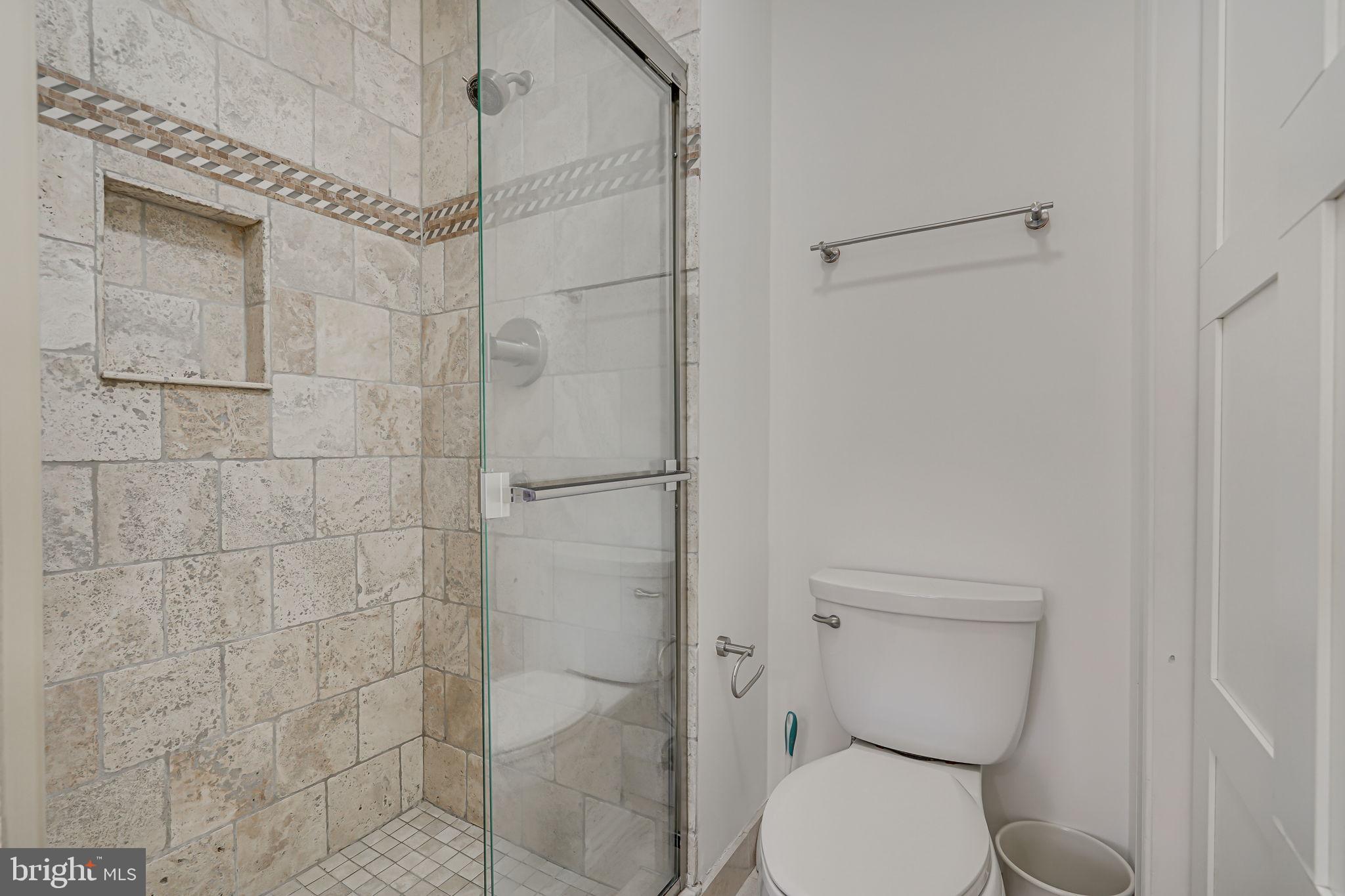 WHITLEY PARK CONDOMINIUM - Residential