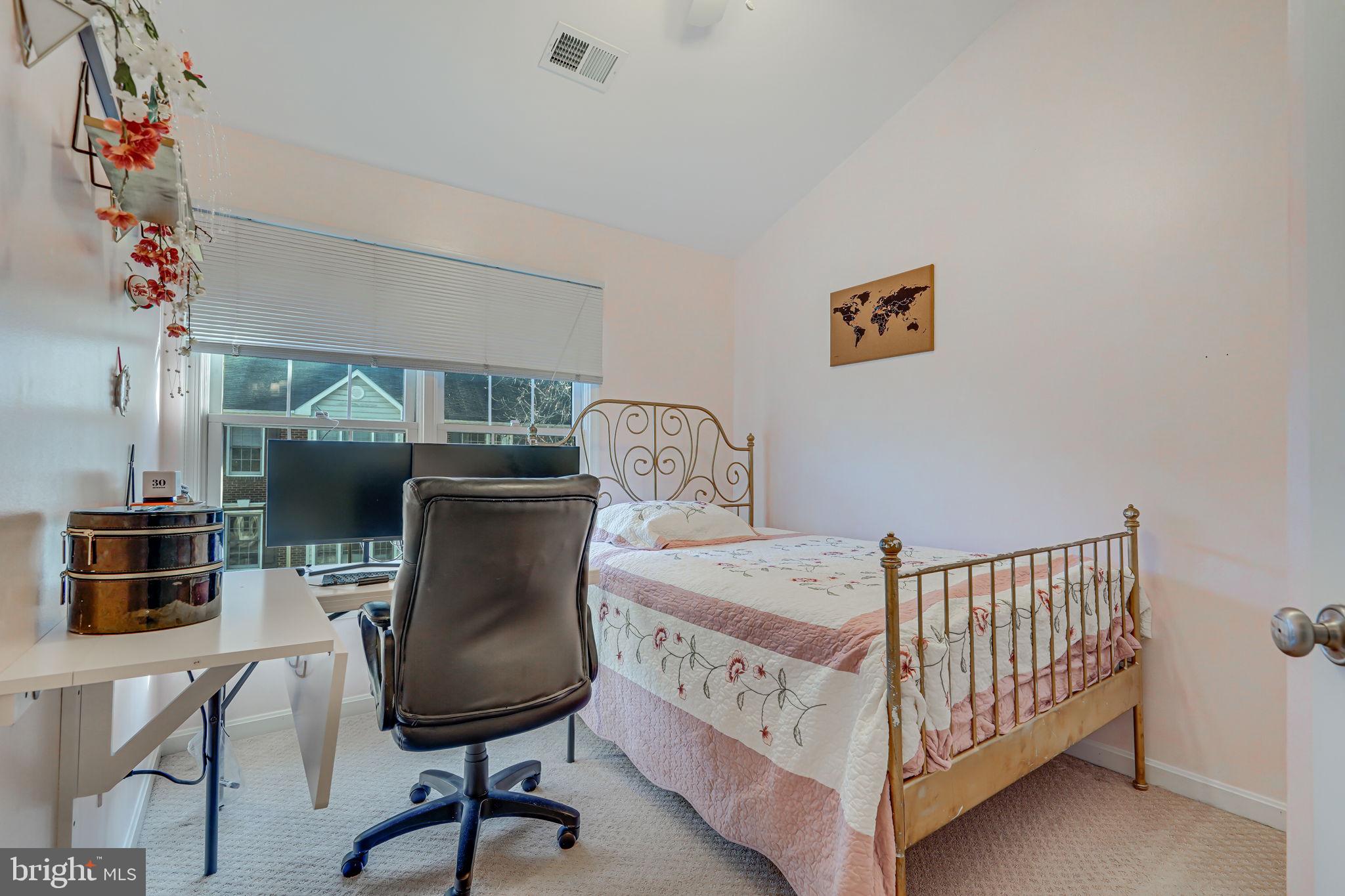 WHITLEY PARK CONDOMINIUM - Residential