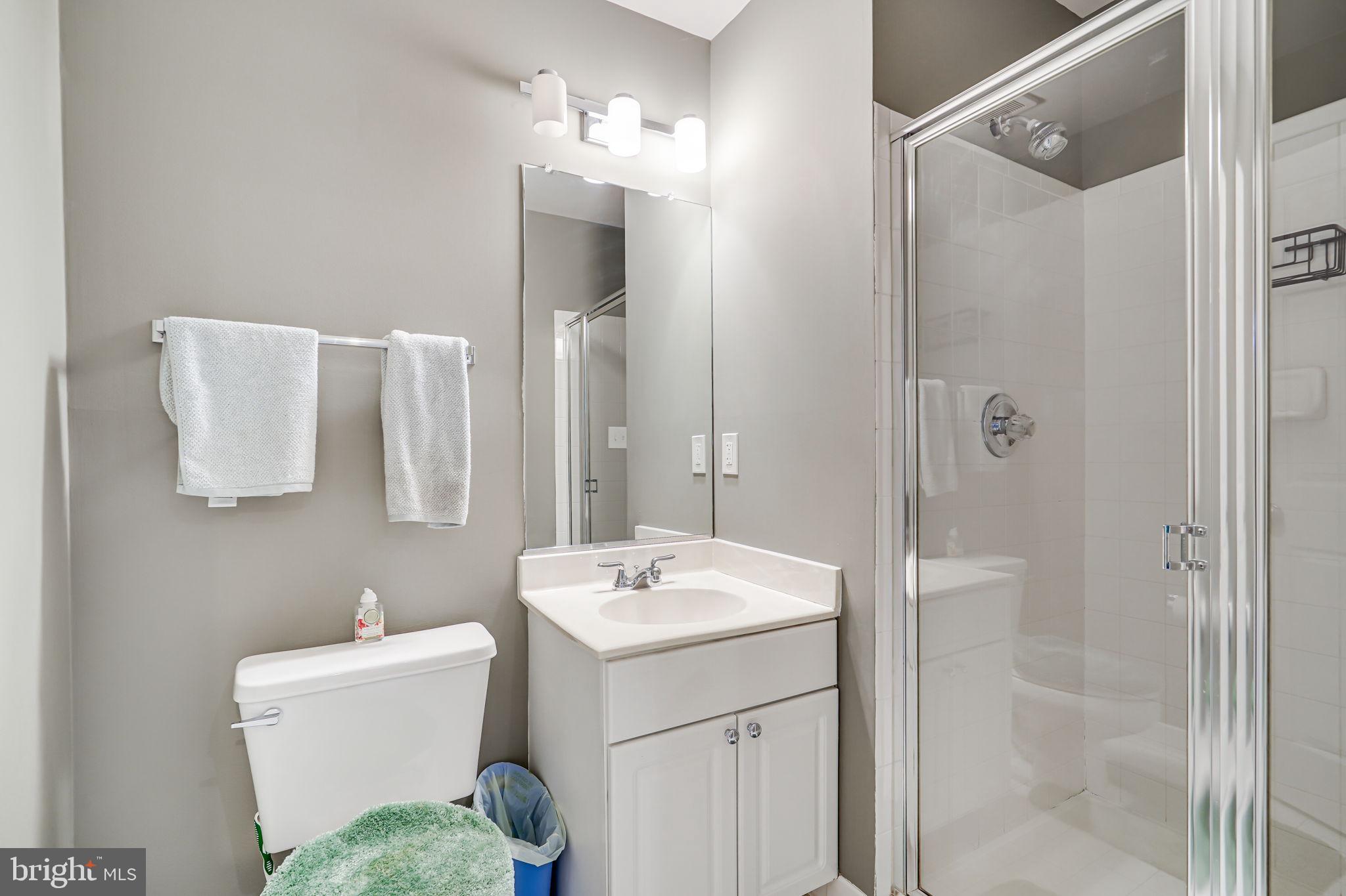 WHITLEY PARK CONDOMINIUM - Residential