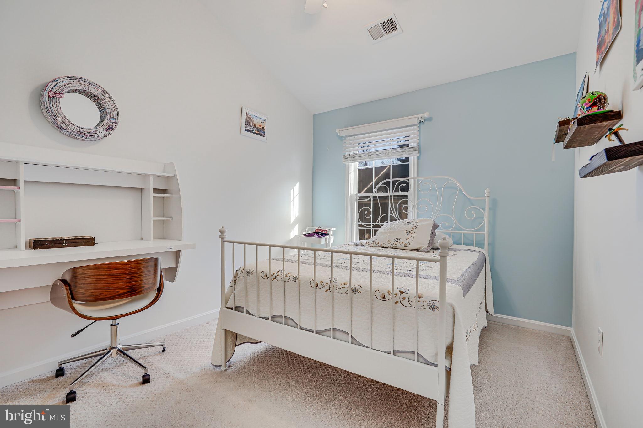 WHITLEY PARK CONDOMINIUM - Residential