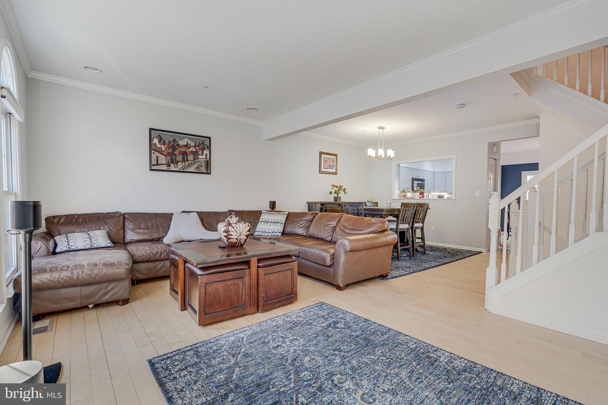 WHITLEY PARK CONDOMINIUM - Residential