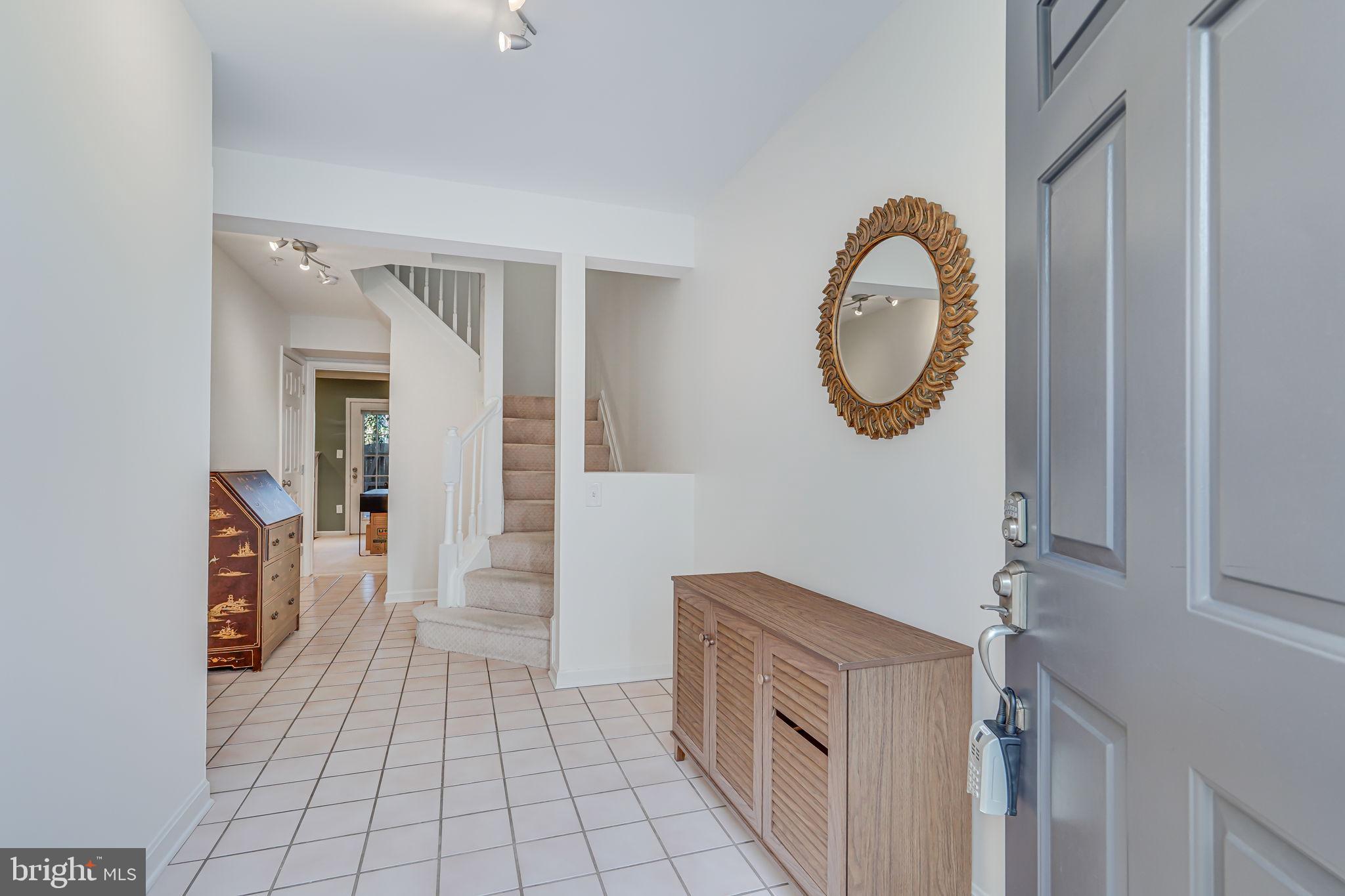 WHITLEY PARK CONDOMINIUM - Residential