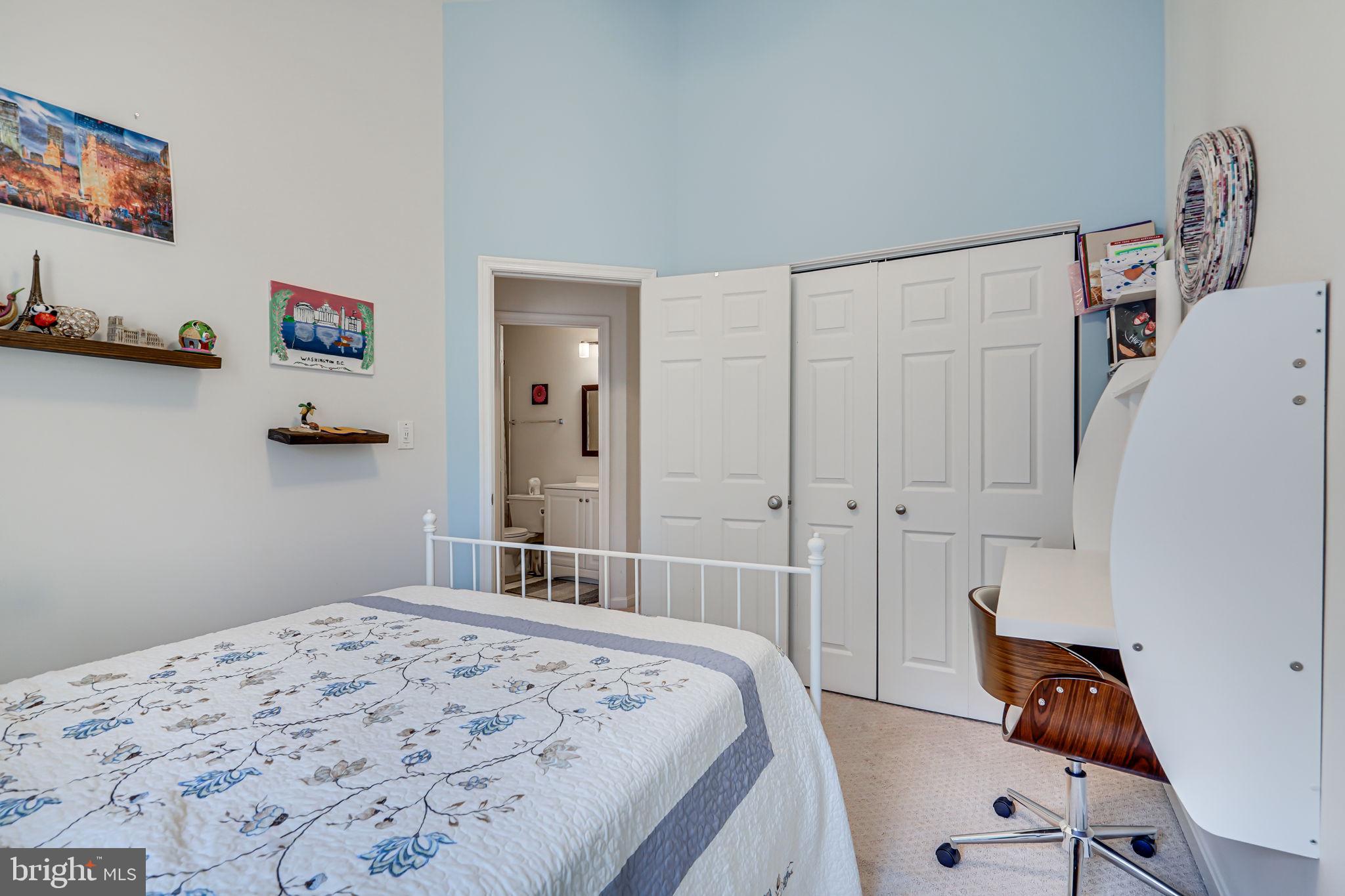 WHITLEY PARK CONDOMINIUM - Residential