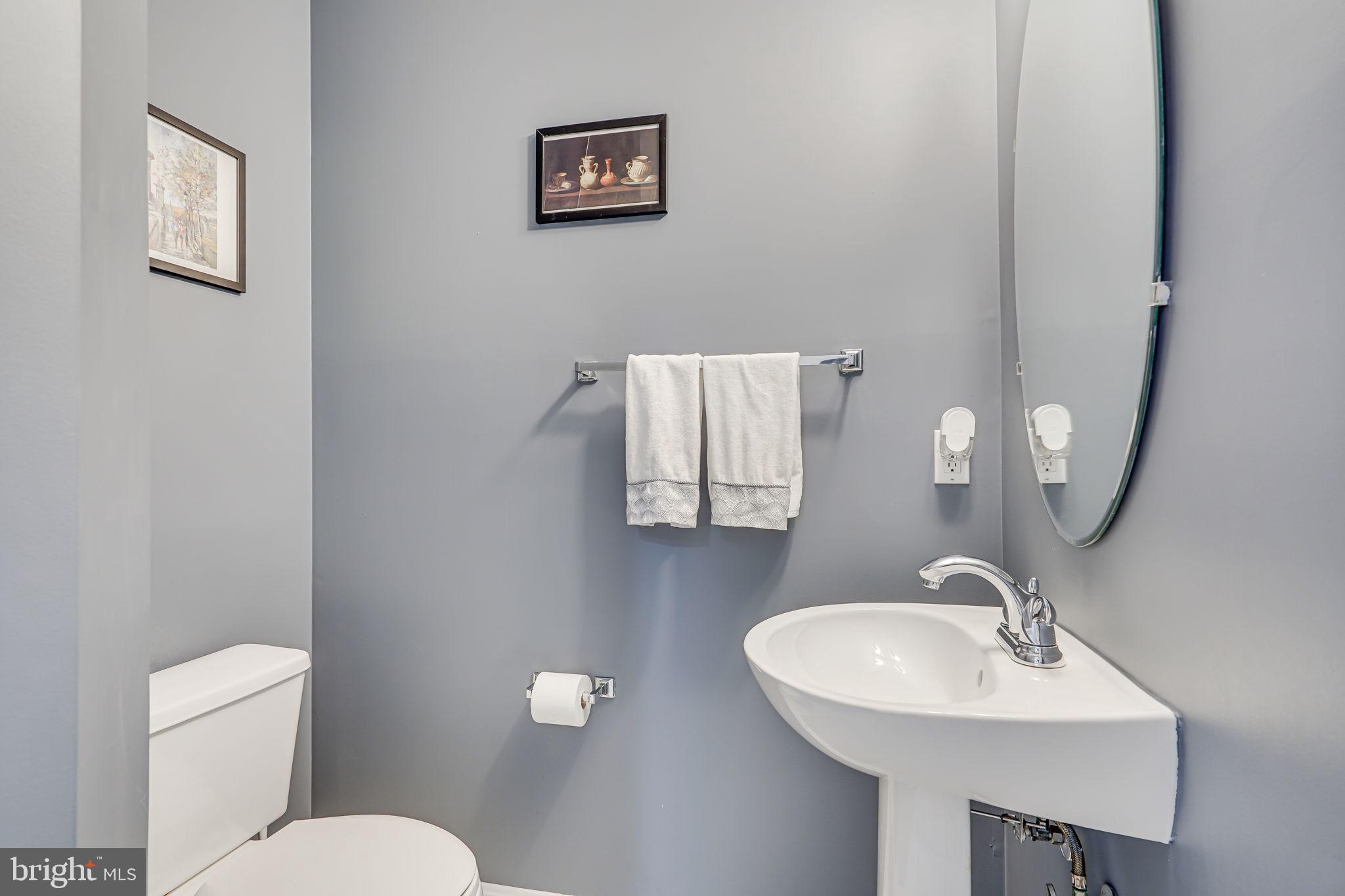 WHITLEY PARK CONDOMINIUM - Residential