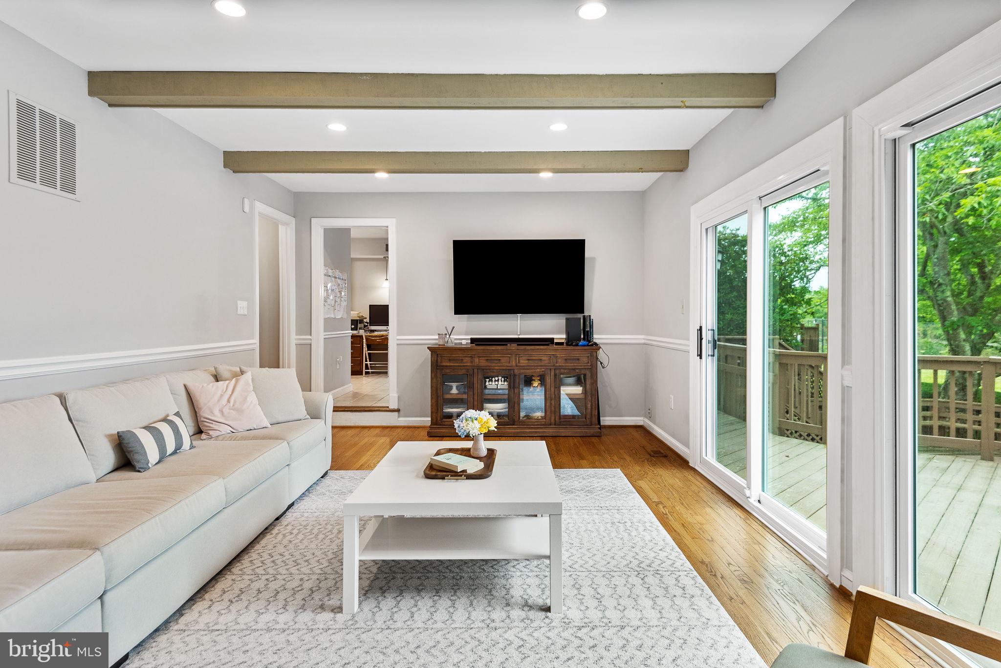 FARMLANDS - Residential