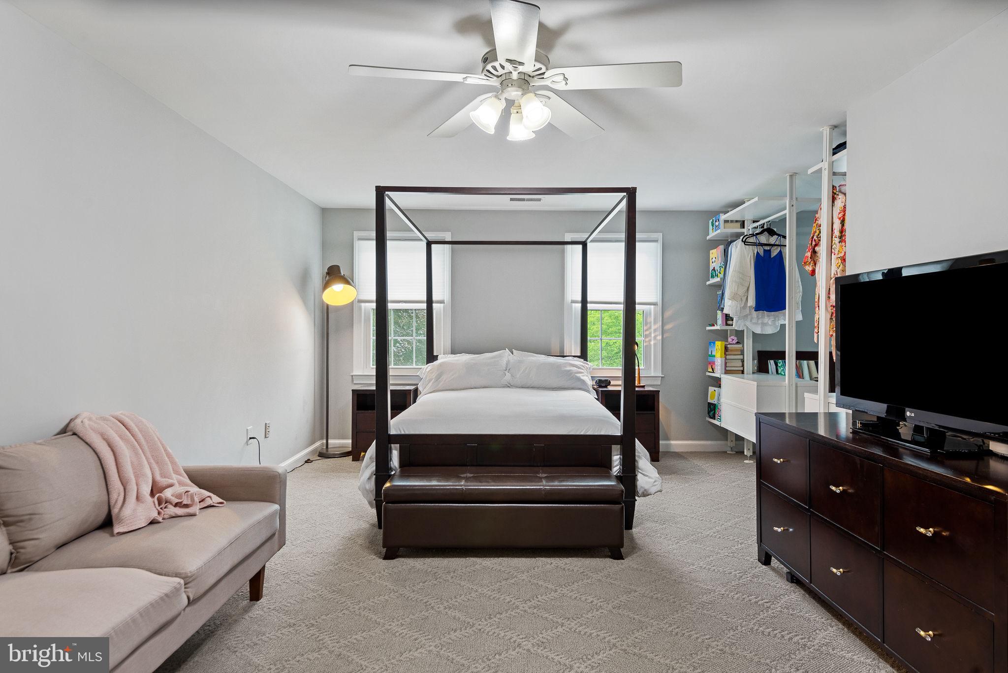 FARMLANDS - Residential