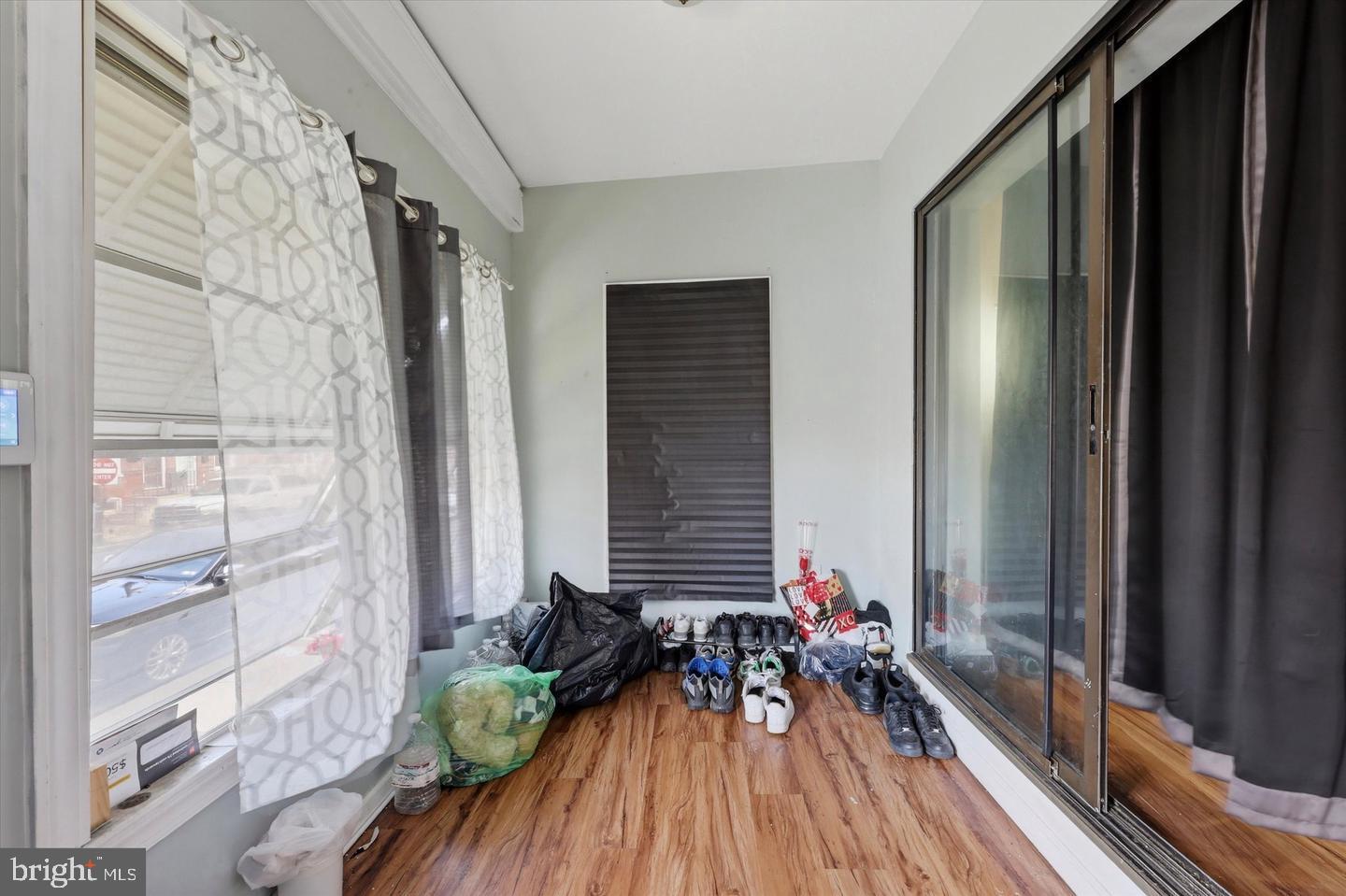 1121 E 11TH STREET