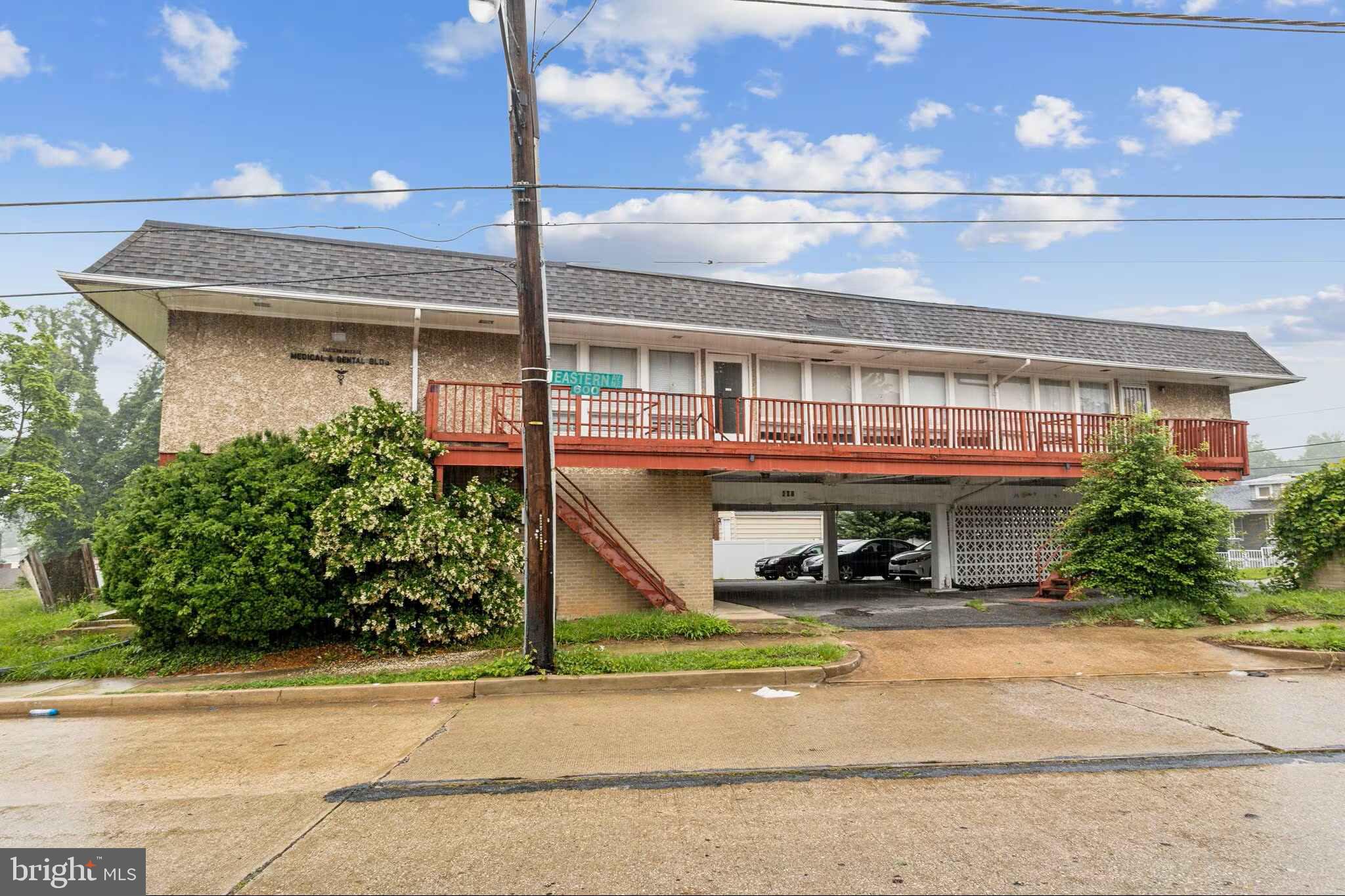 601 & 605 EASTERN AVENUE NE