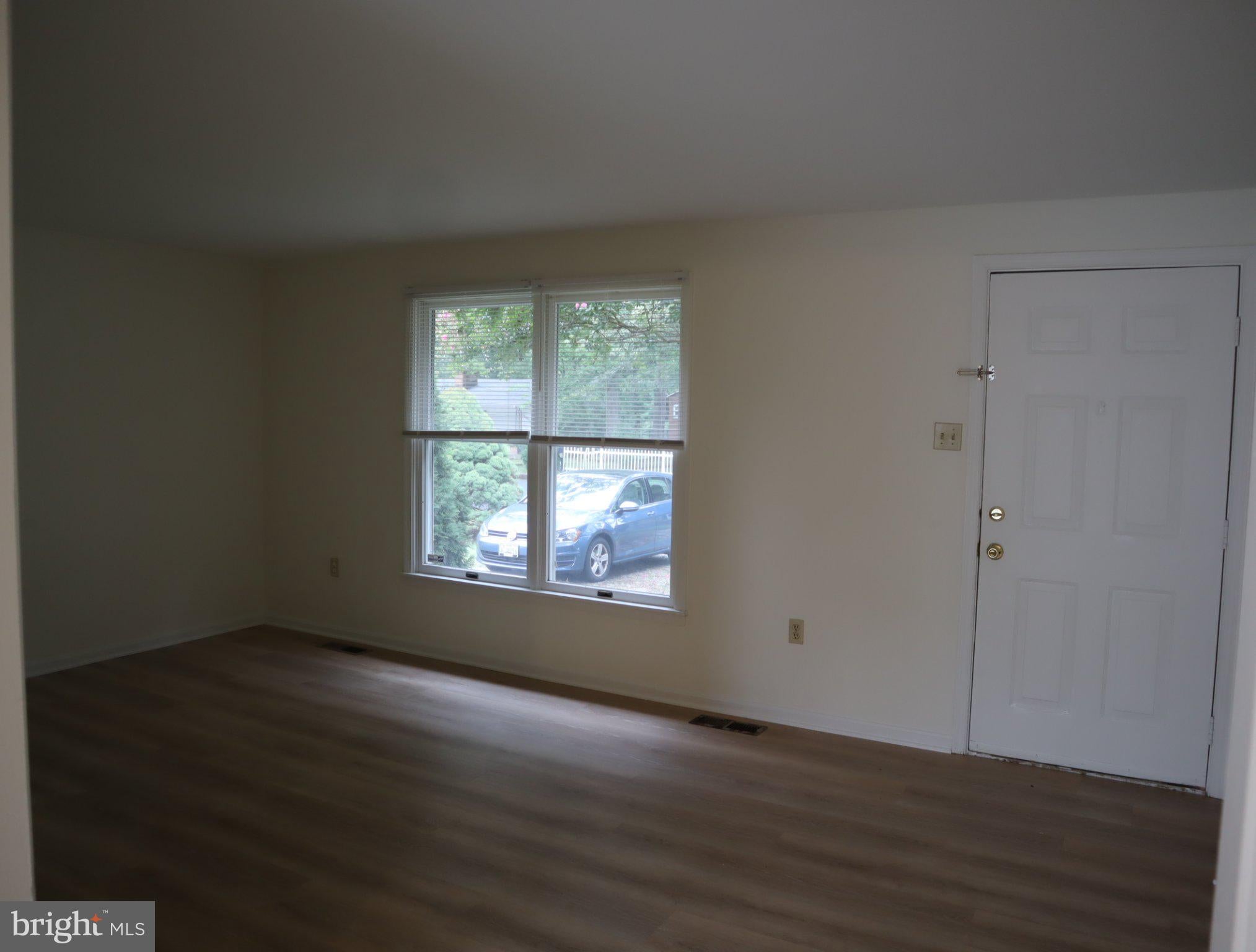 1108 MIDDLENECK DRIVE