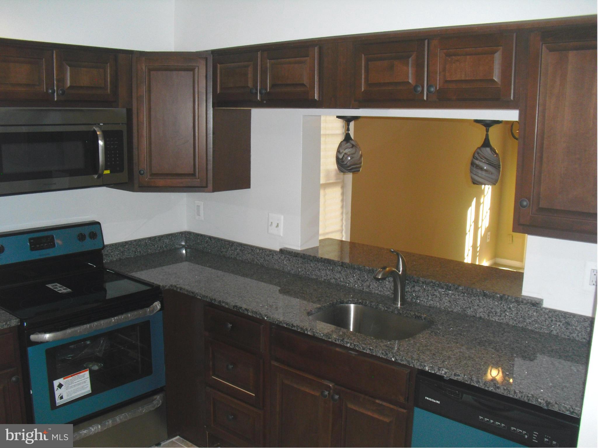 CAPITAL VIEW TOWNHOUSES - Residential